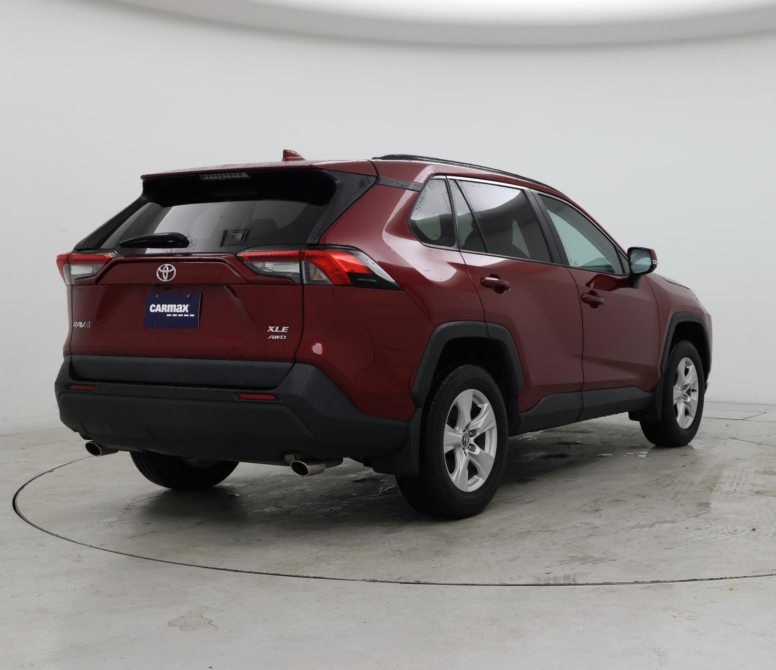 Thumbnail: 2020 Toyota RAV4 - 8