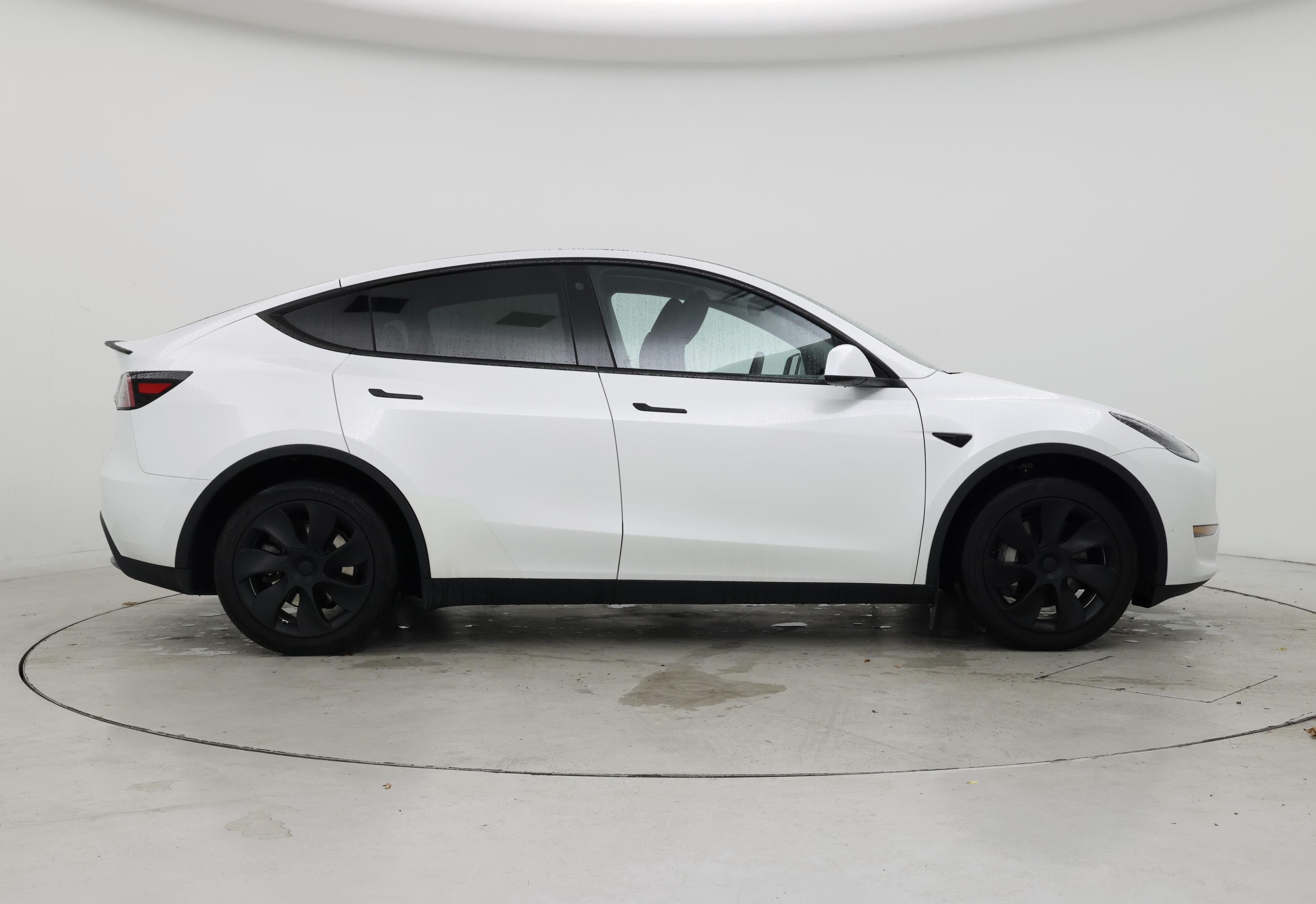 Thumbnail: 2023 Tesla Model Y - 7