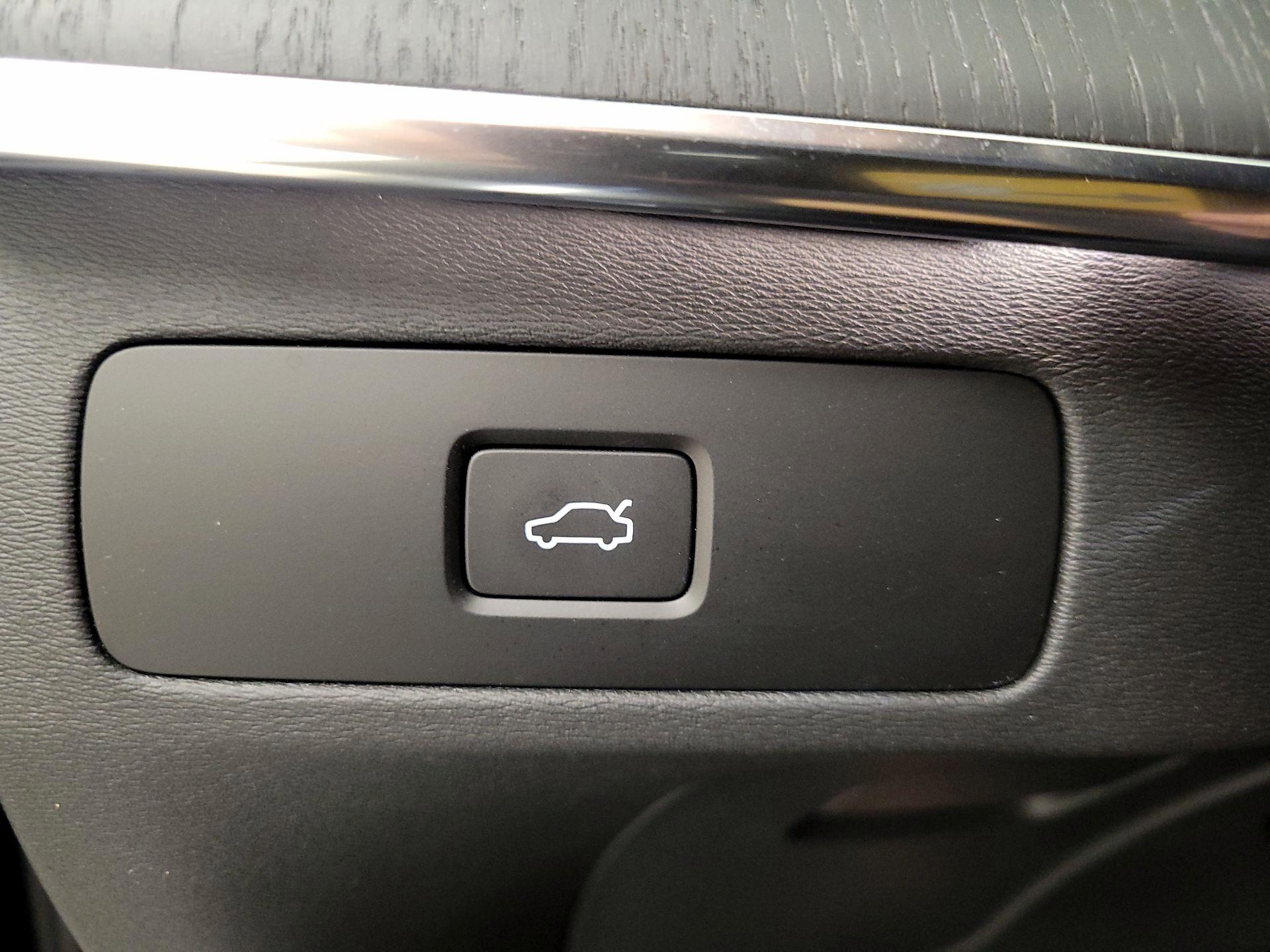 Thumbnail: 2024 Volvo XC90 - 13