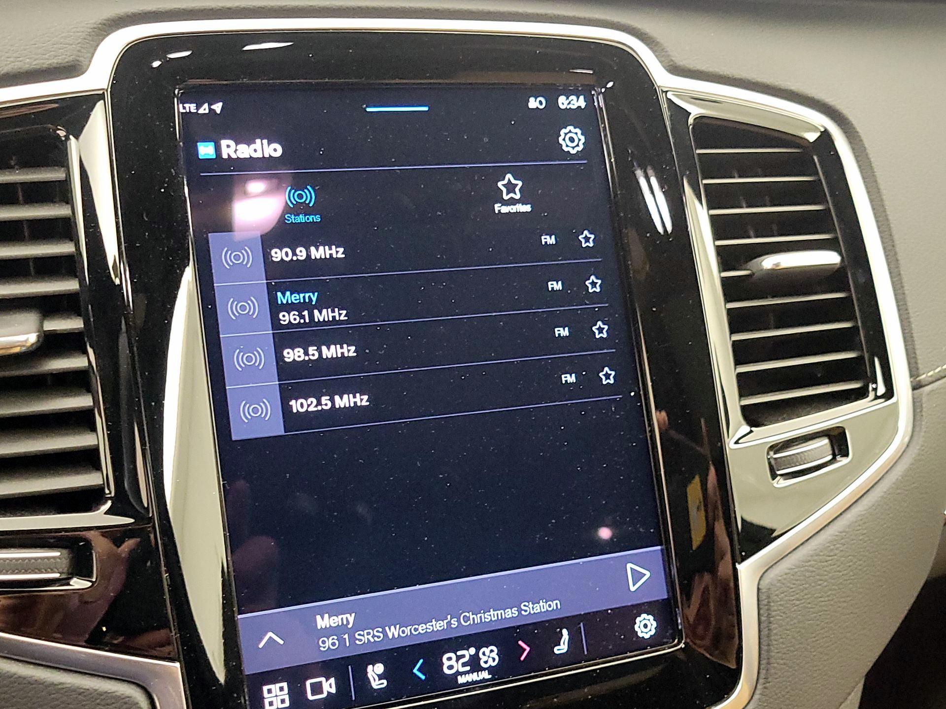 Thumbnail: 2024 Volvo XC90 - 16