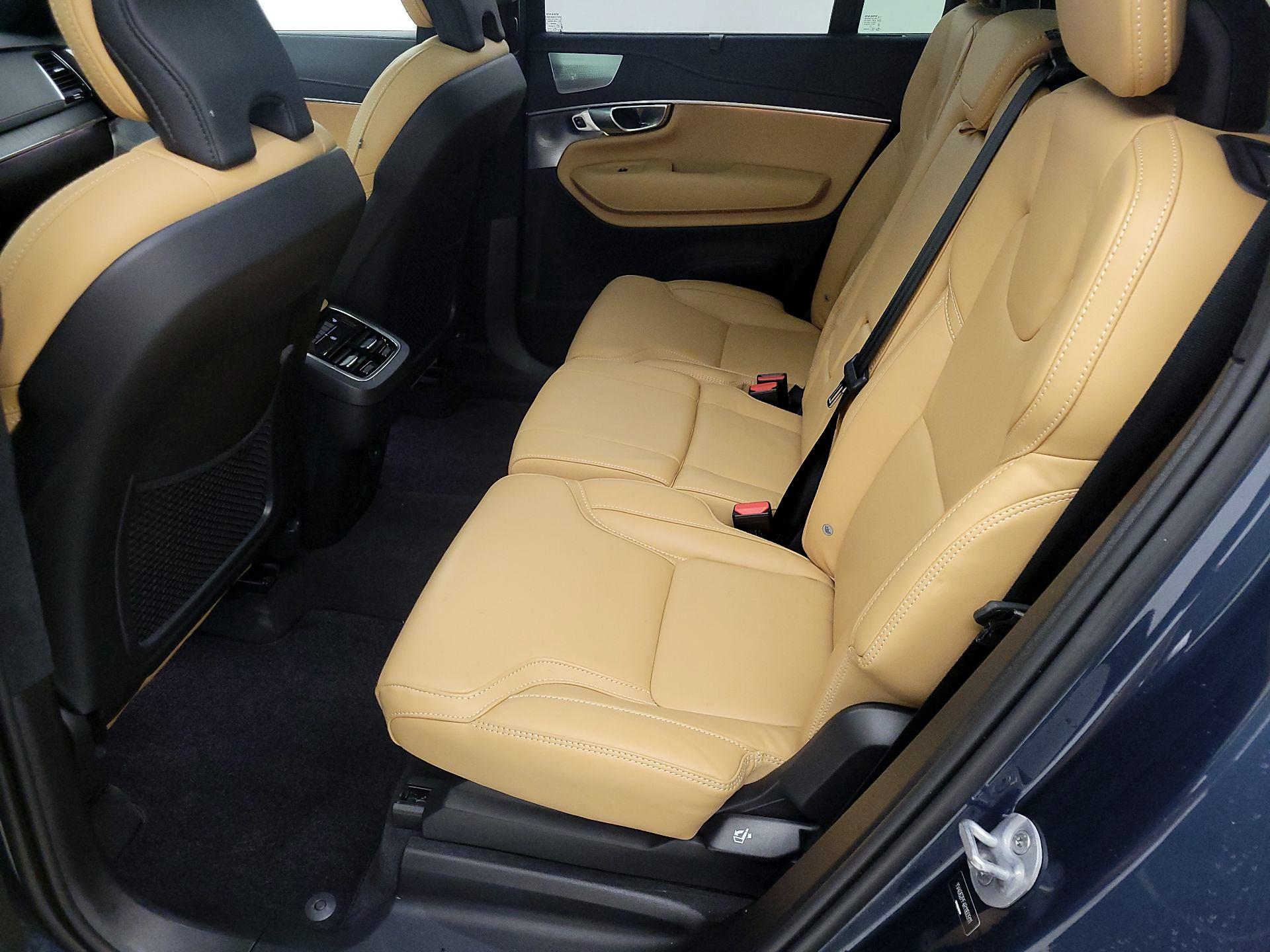 Thumbnail: 2024 Volvo XC90 - 20