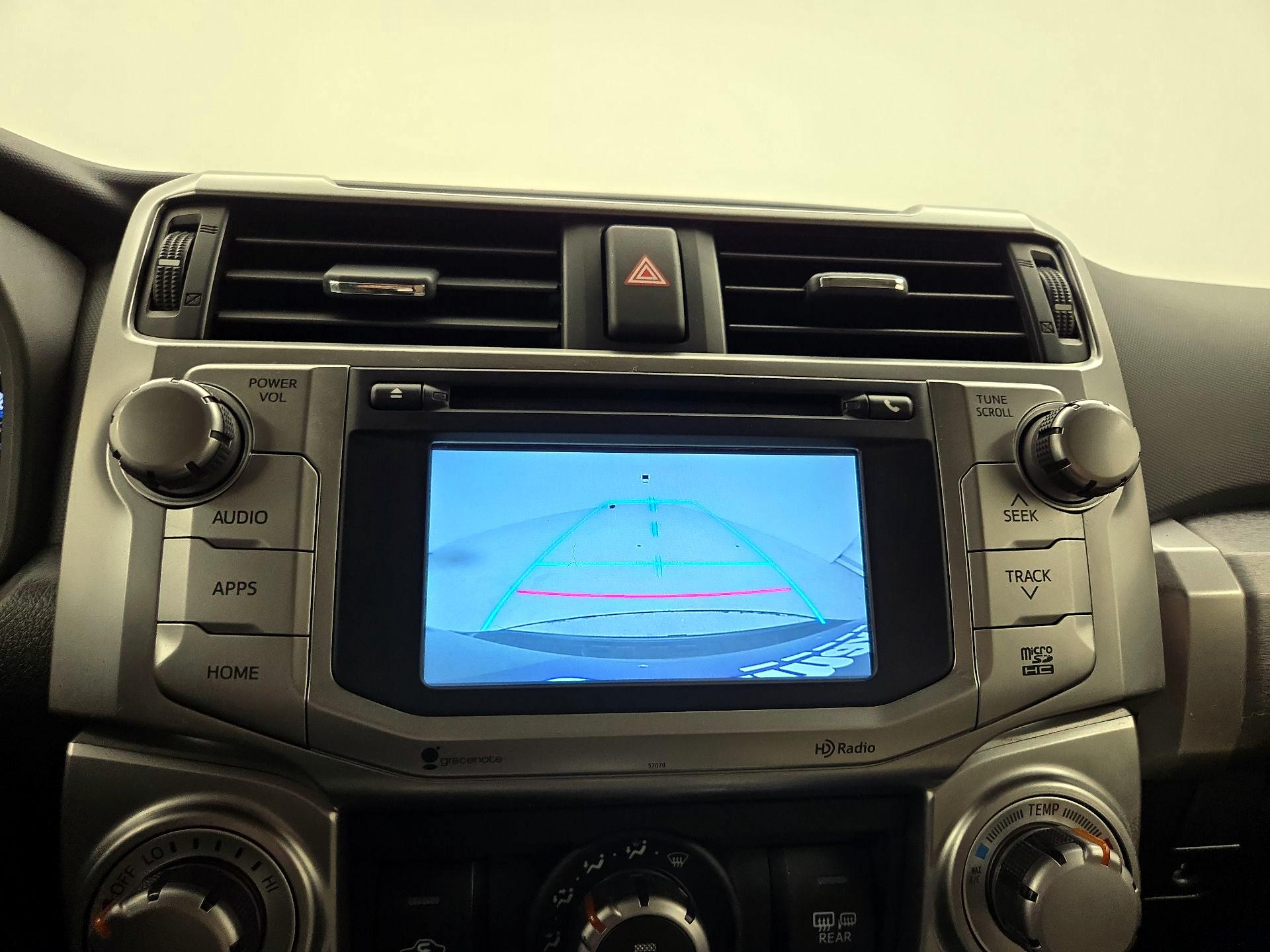 Thumbnail: 2015 Toyota 4Runner - 14