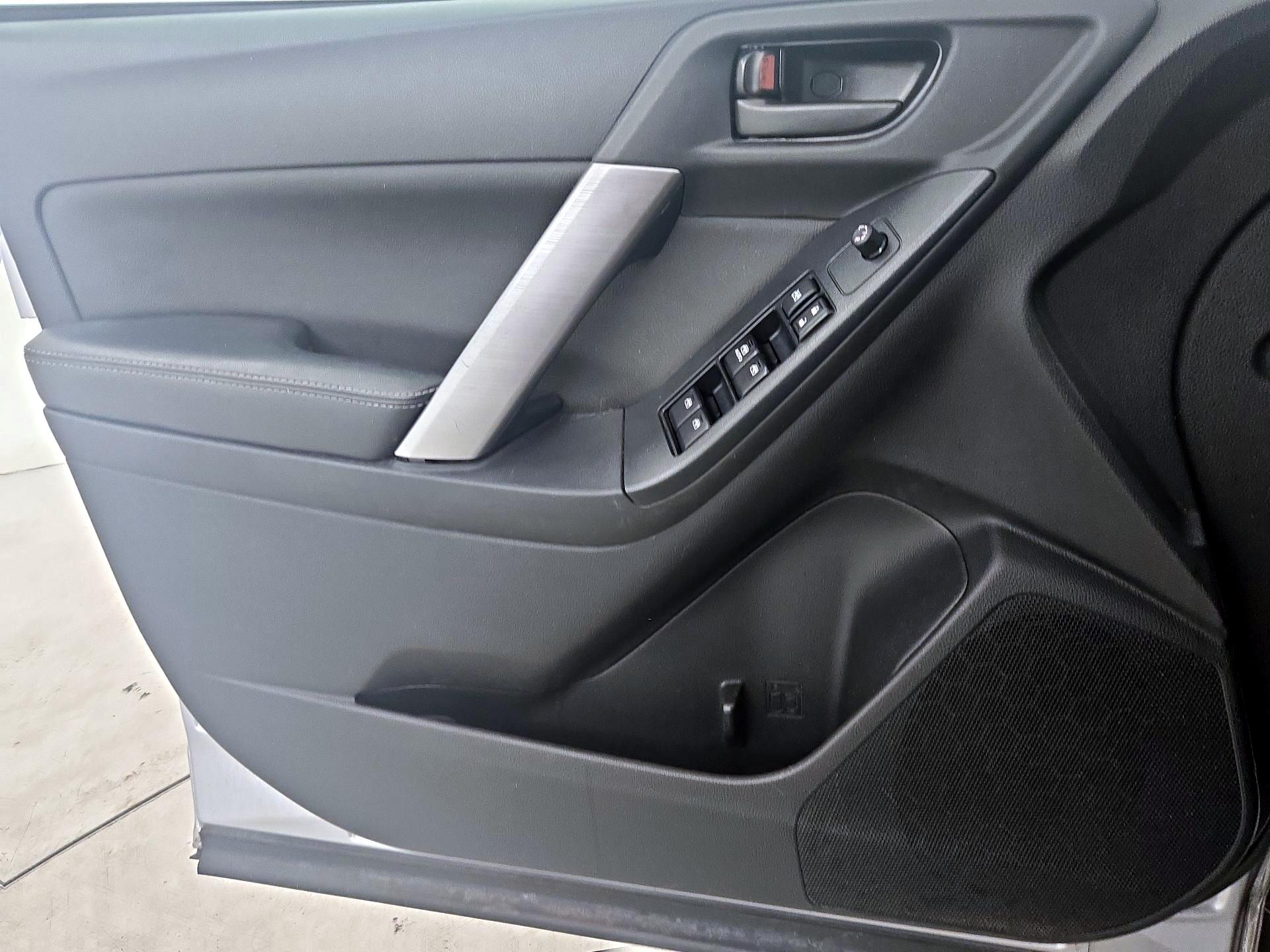 Thumbnail: 2016 Subaru Forester - 12