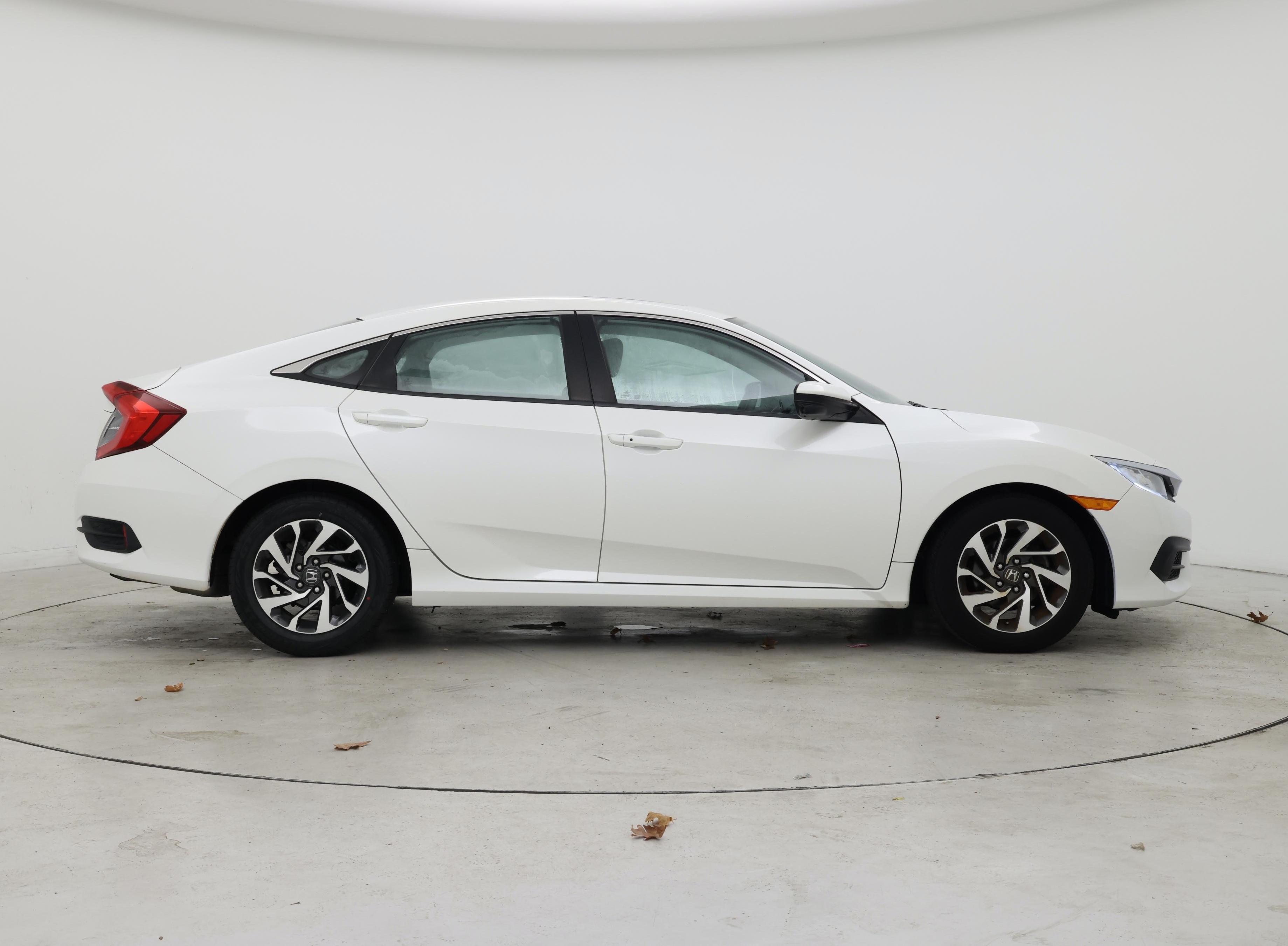 Thumbnail: 2016 Honda Civic - 7