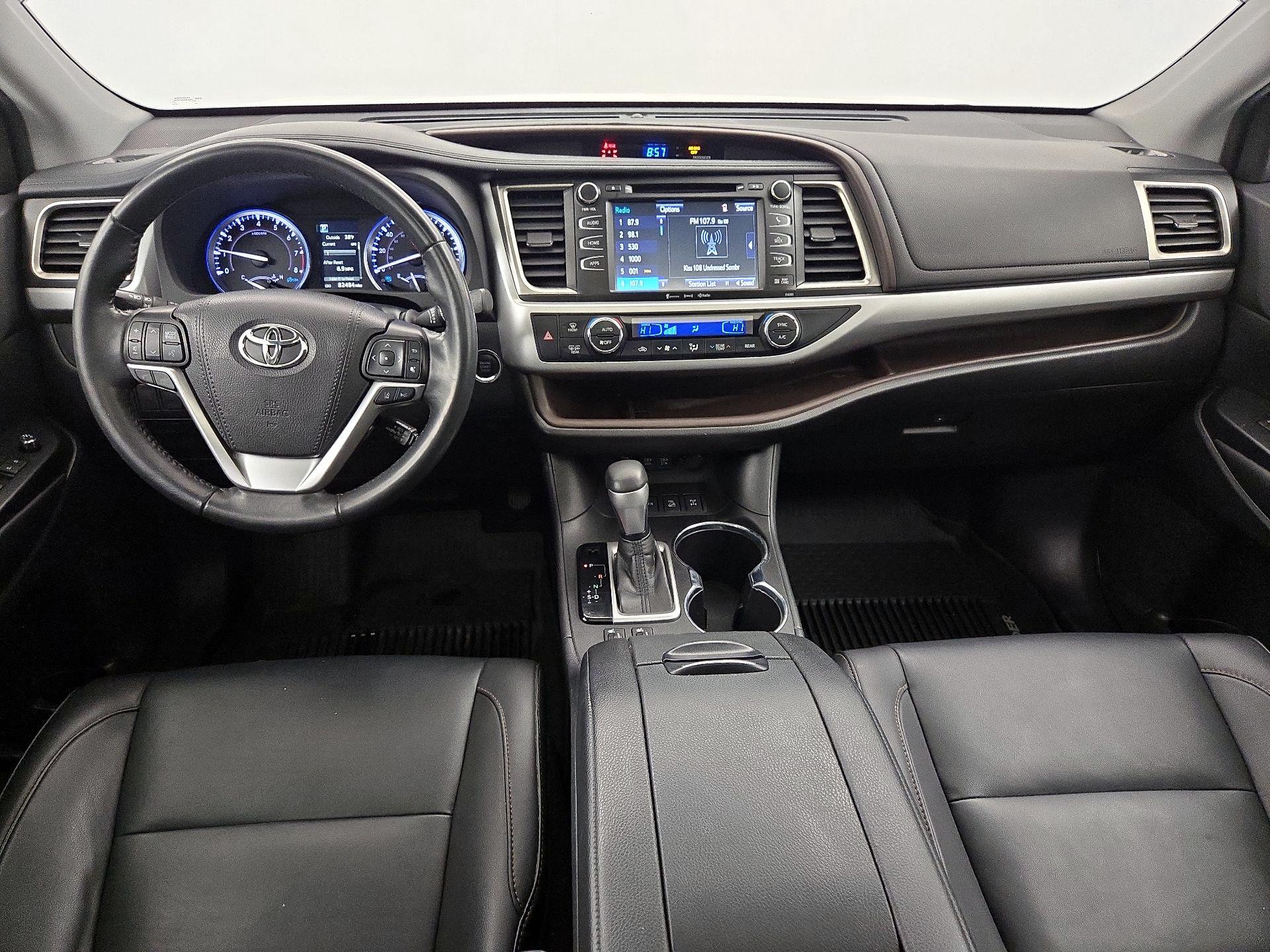 Thumbnail: 2019 Toyota Highlander - 9