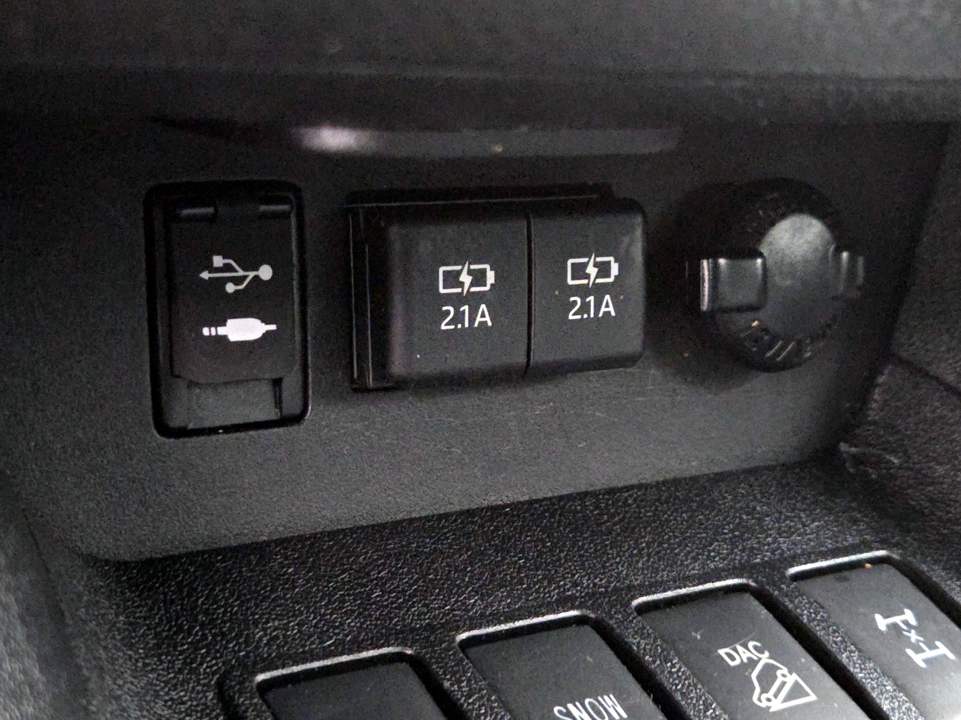 Thumbnail: 2019 Toyota Highlander - 18