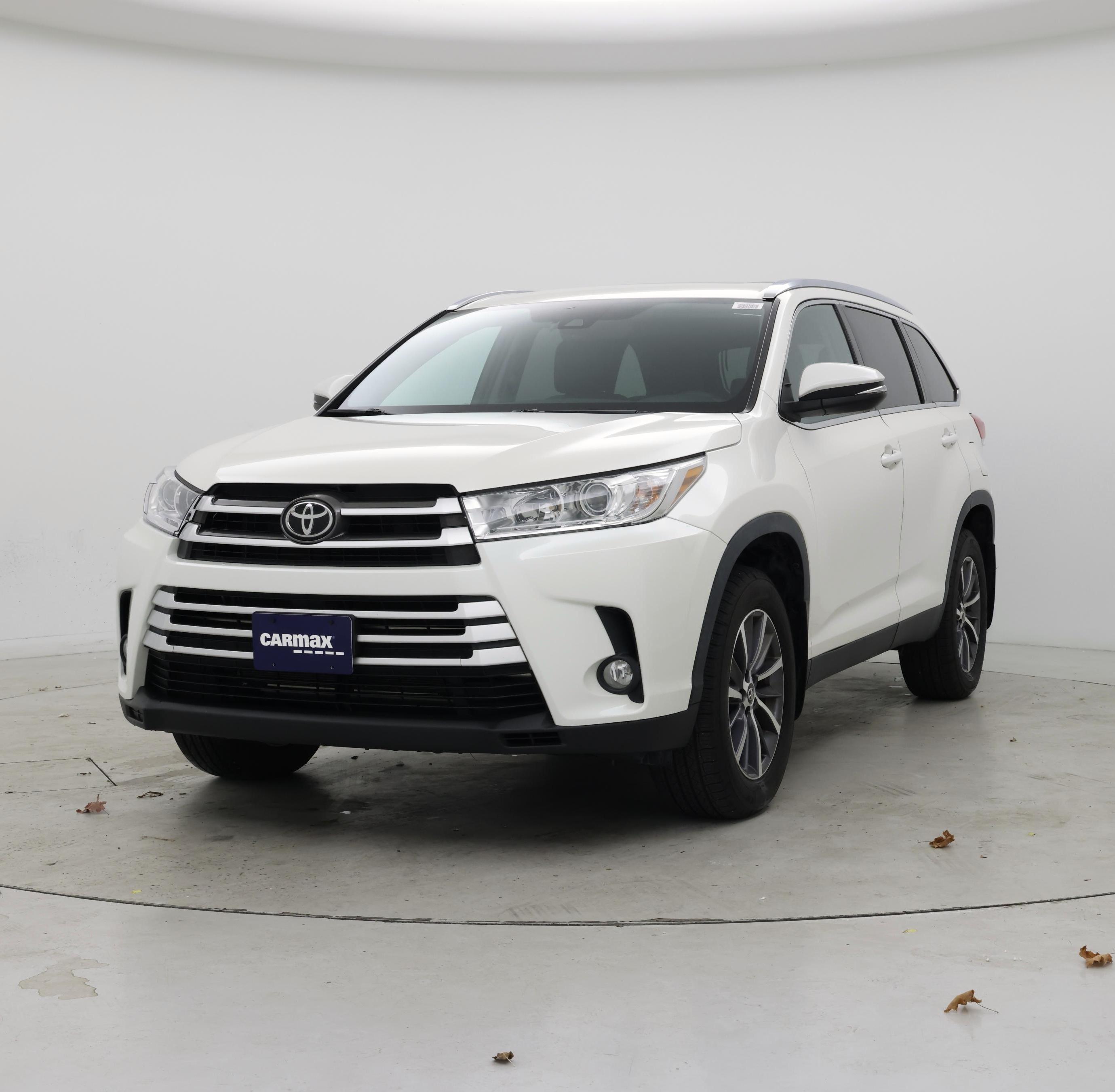 Thumbnail: 2019 Toyota Highlander - 4
