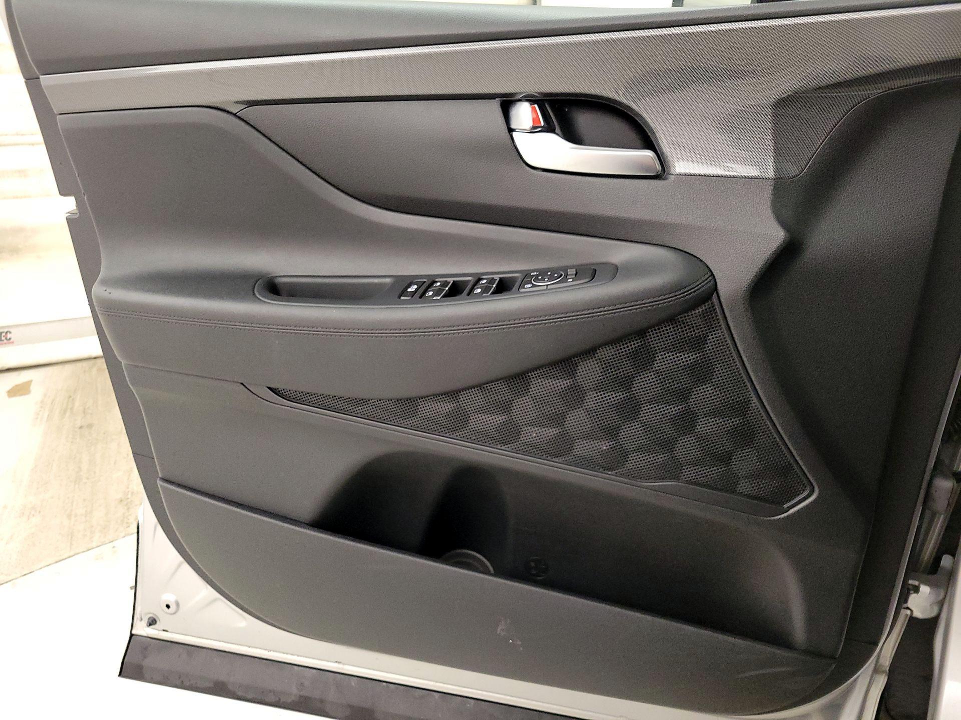 Thumbnail: 2023 Hyundai Santa Fe - 12