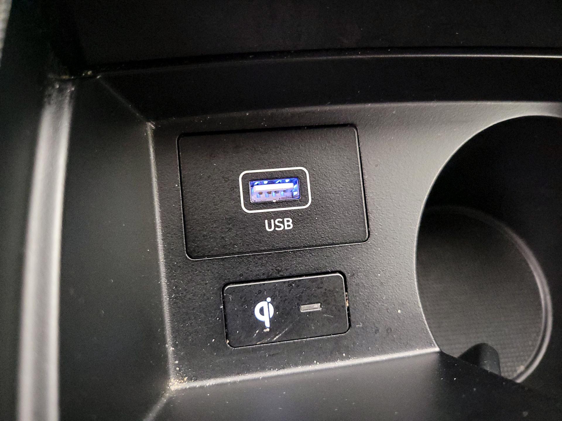 Thumbnail: 2023 Hyundai Santa Fe - 18