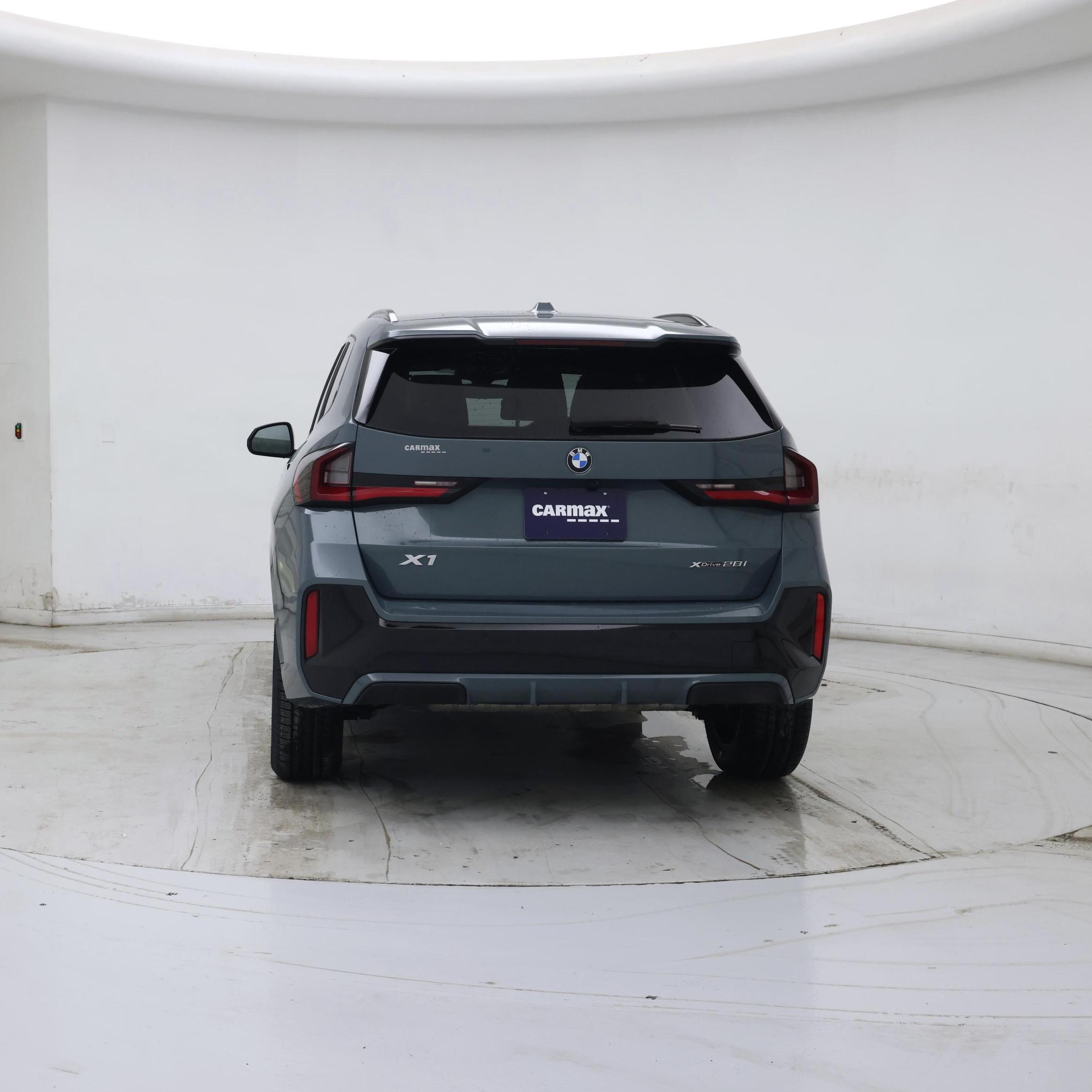 Thumbnail: 2023 BMW X1 - 6