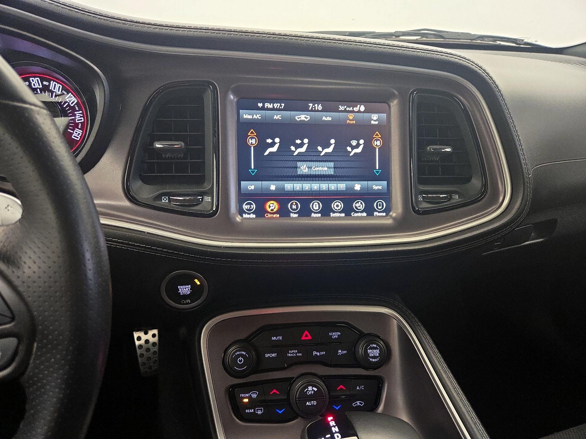 Thumbnail: 2022 Dodge Challenger - 17