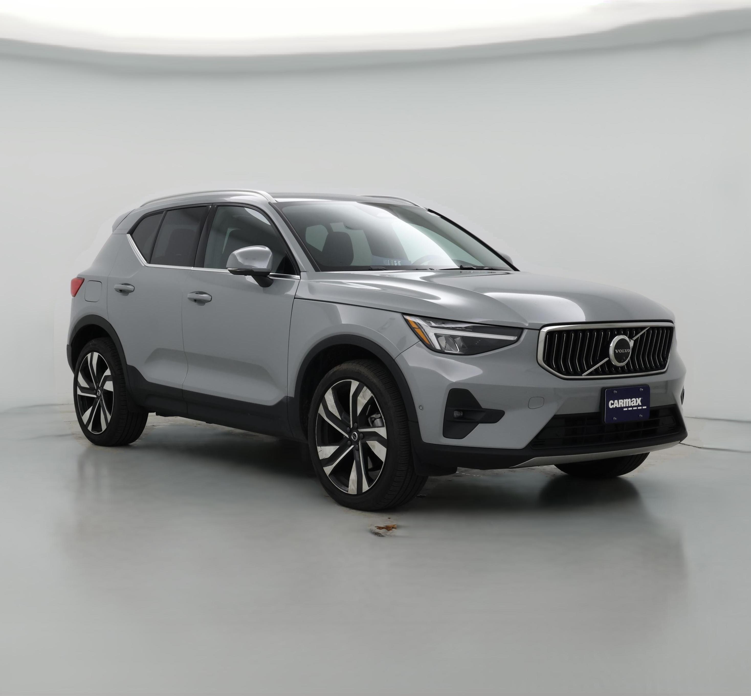 Thumbnail: 2024 Volvo XC40 - 1