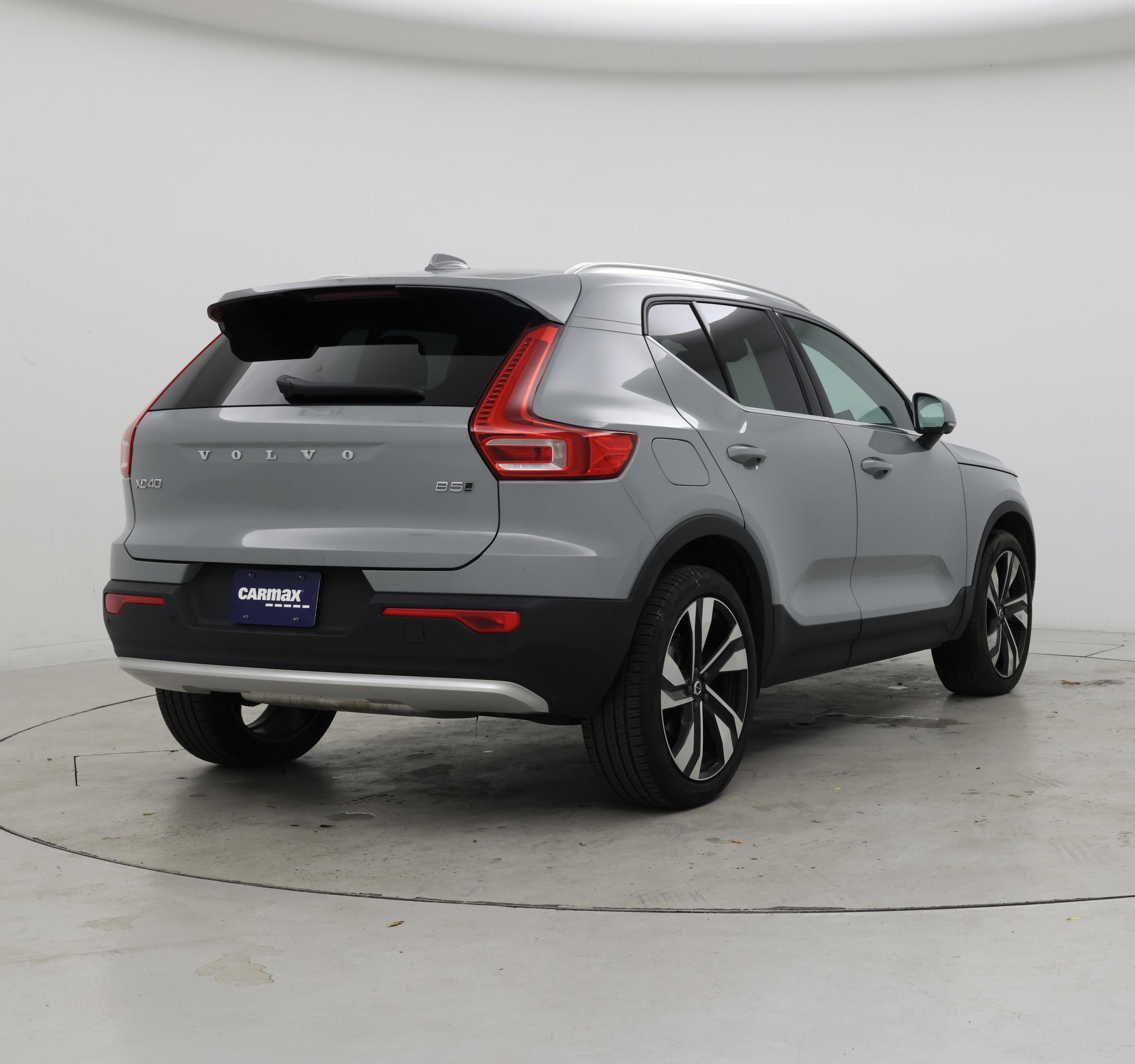Thumbnail: 2024 Volvo XC40 - 8