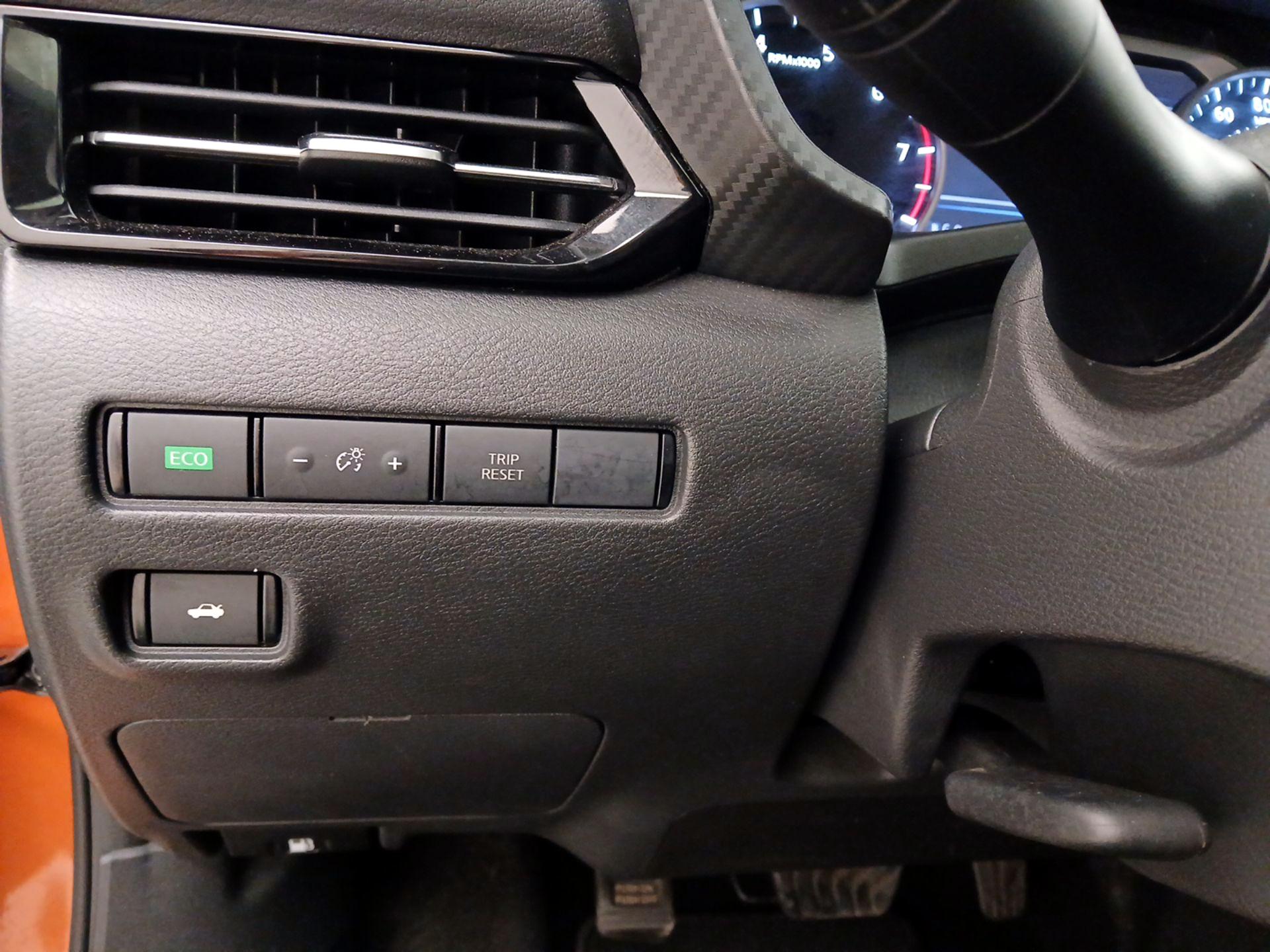 Thumbnail: 2020 Nissan Sentra - 13