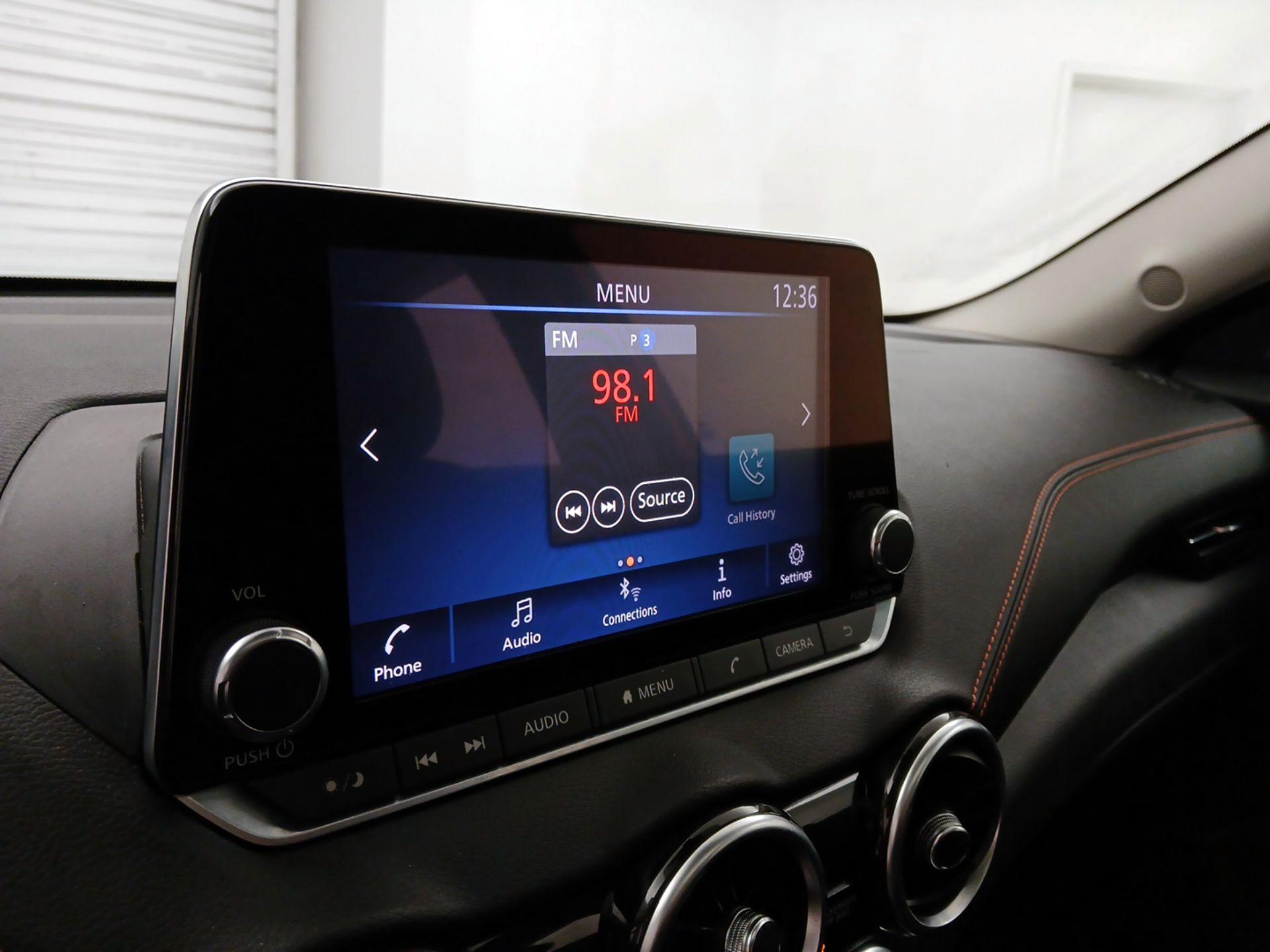 Thumbnail: 2020 Nissan Sentra - 15