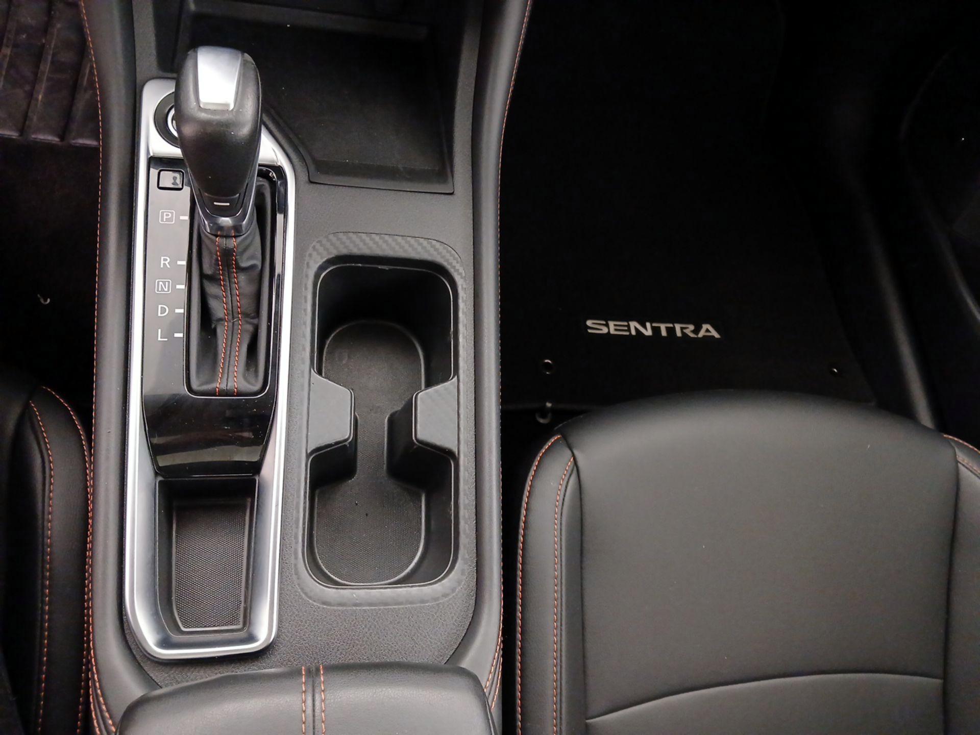 Thumbnail: 2020 Nissan Sentra - 17