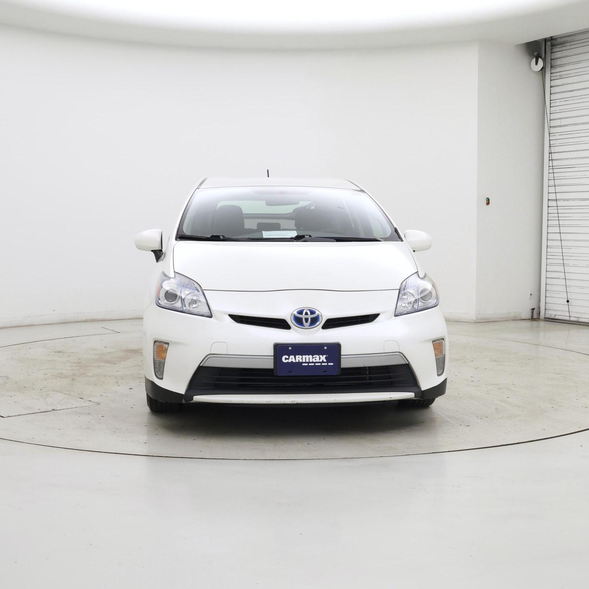Thumbnail: 2015 Toyota Prius - 5