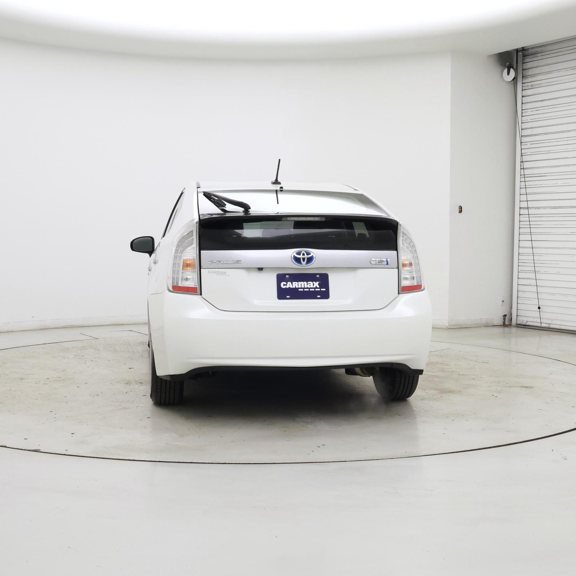 Thumbnail: 2015 Toyota Prius - 6