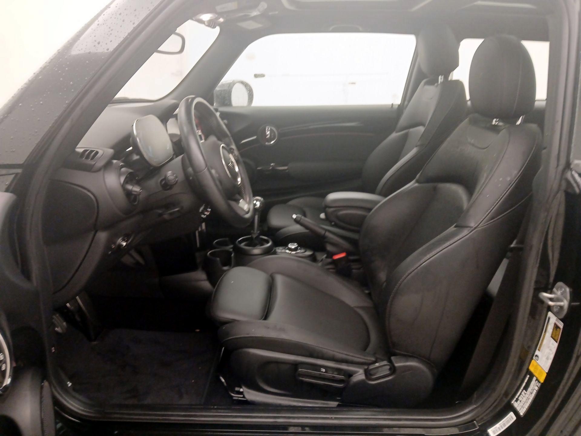 Thumbnail: 2023 MINI Cooper Hardtop - 11