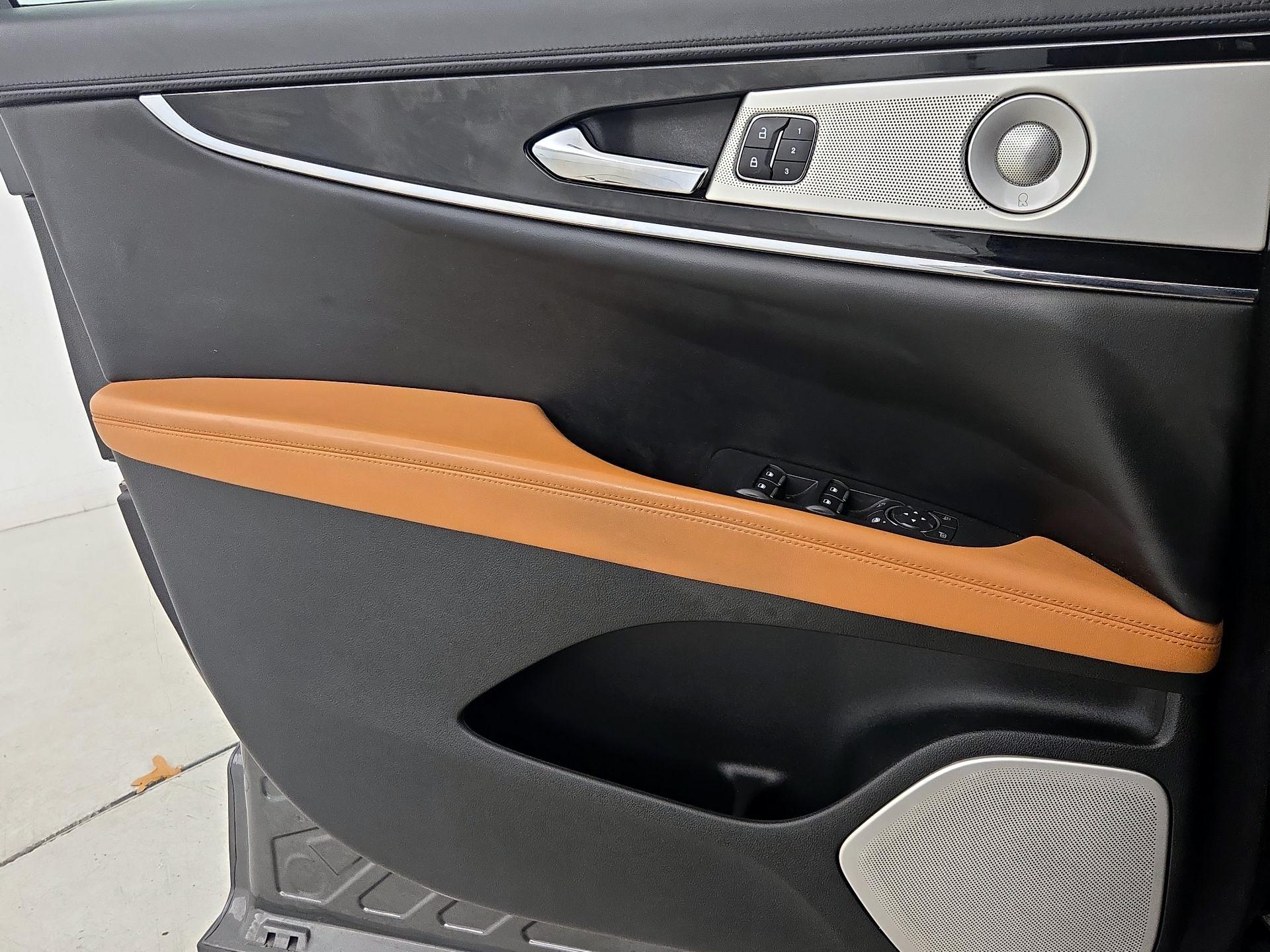 Thumbnail: 2022 Lincoln Nautilus - 12