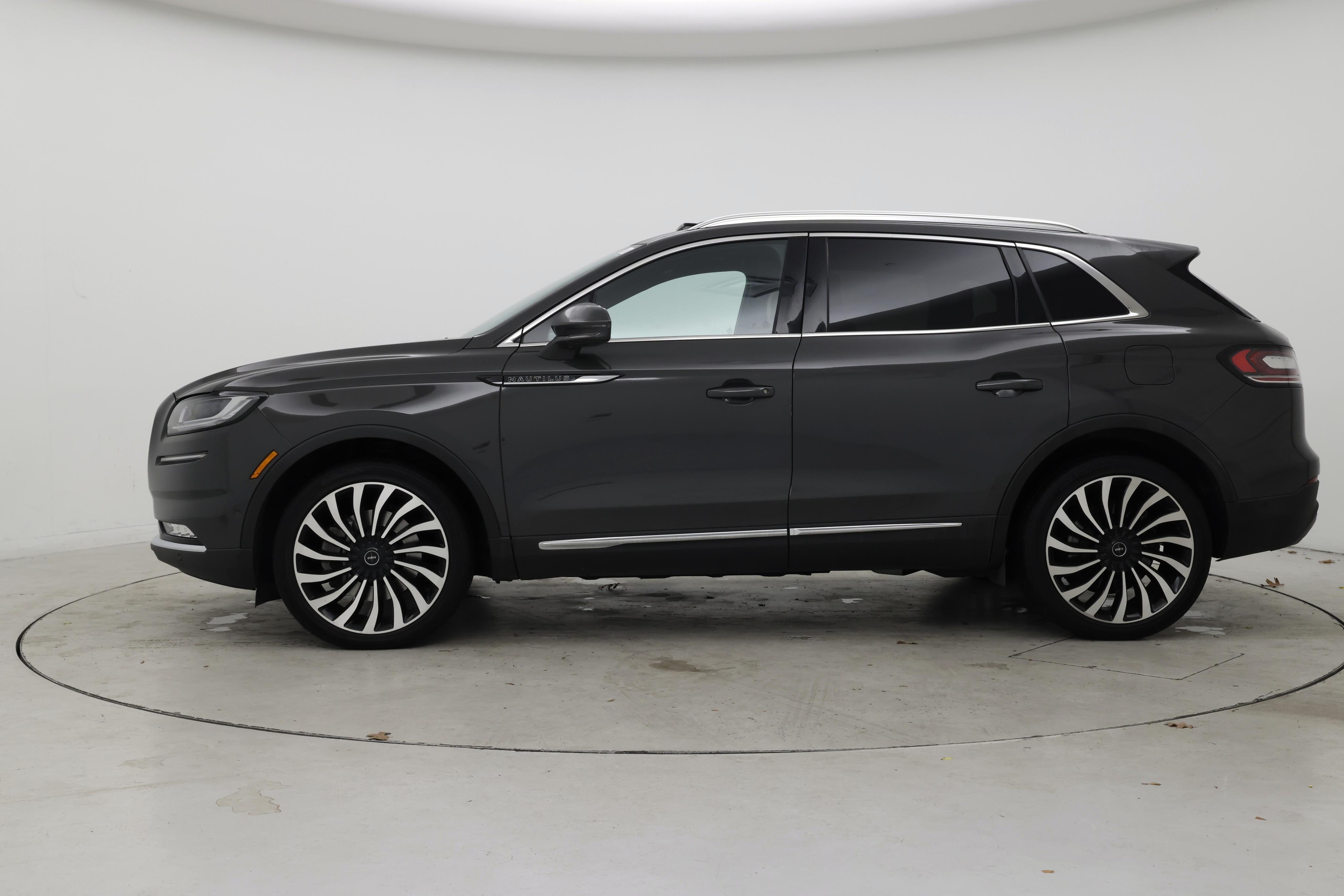 Thumbnail: 2022 Lincoln Nautilus - 3