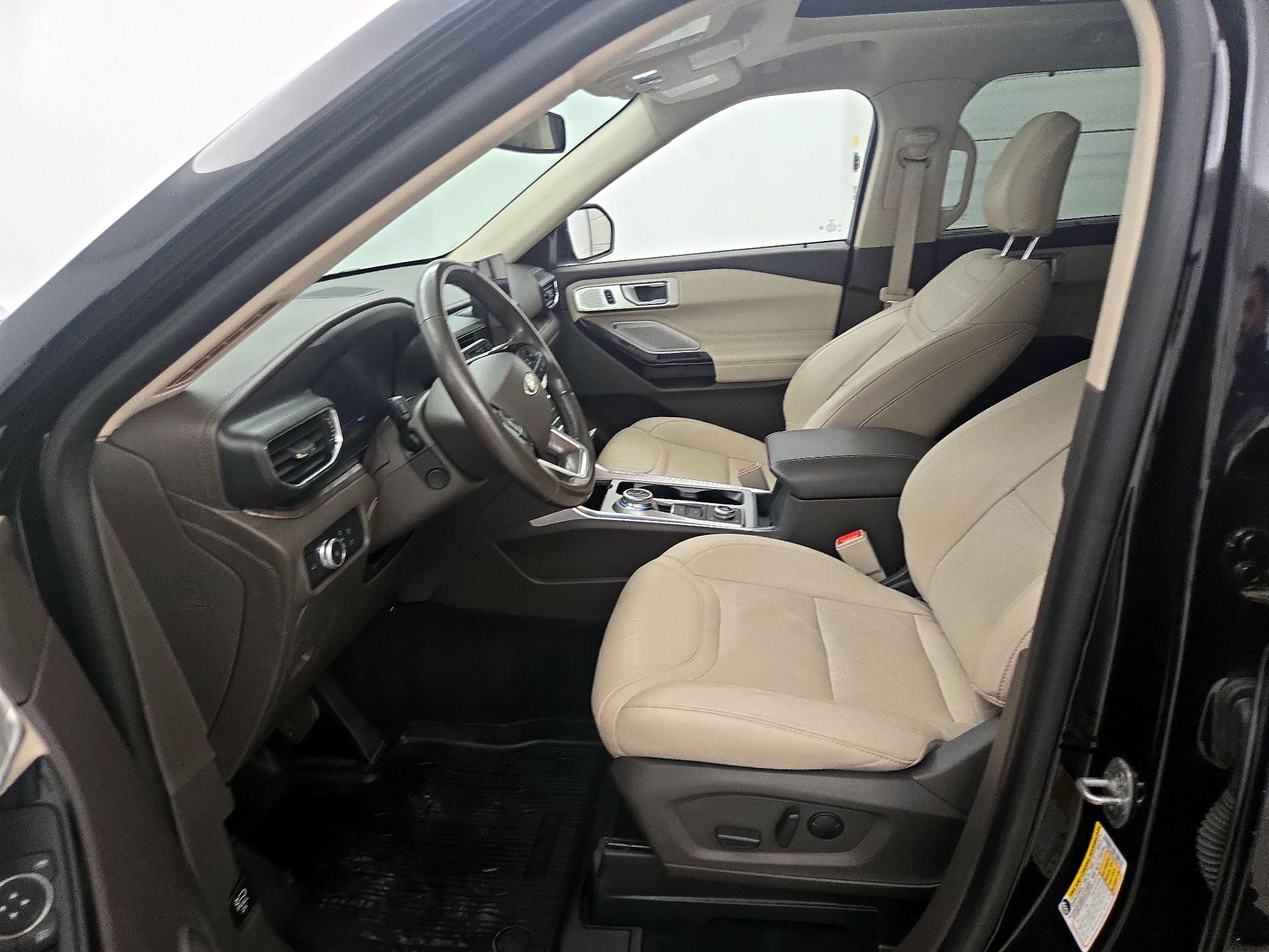 Thumbnail: 2022 Ford Explorer - 11