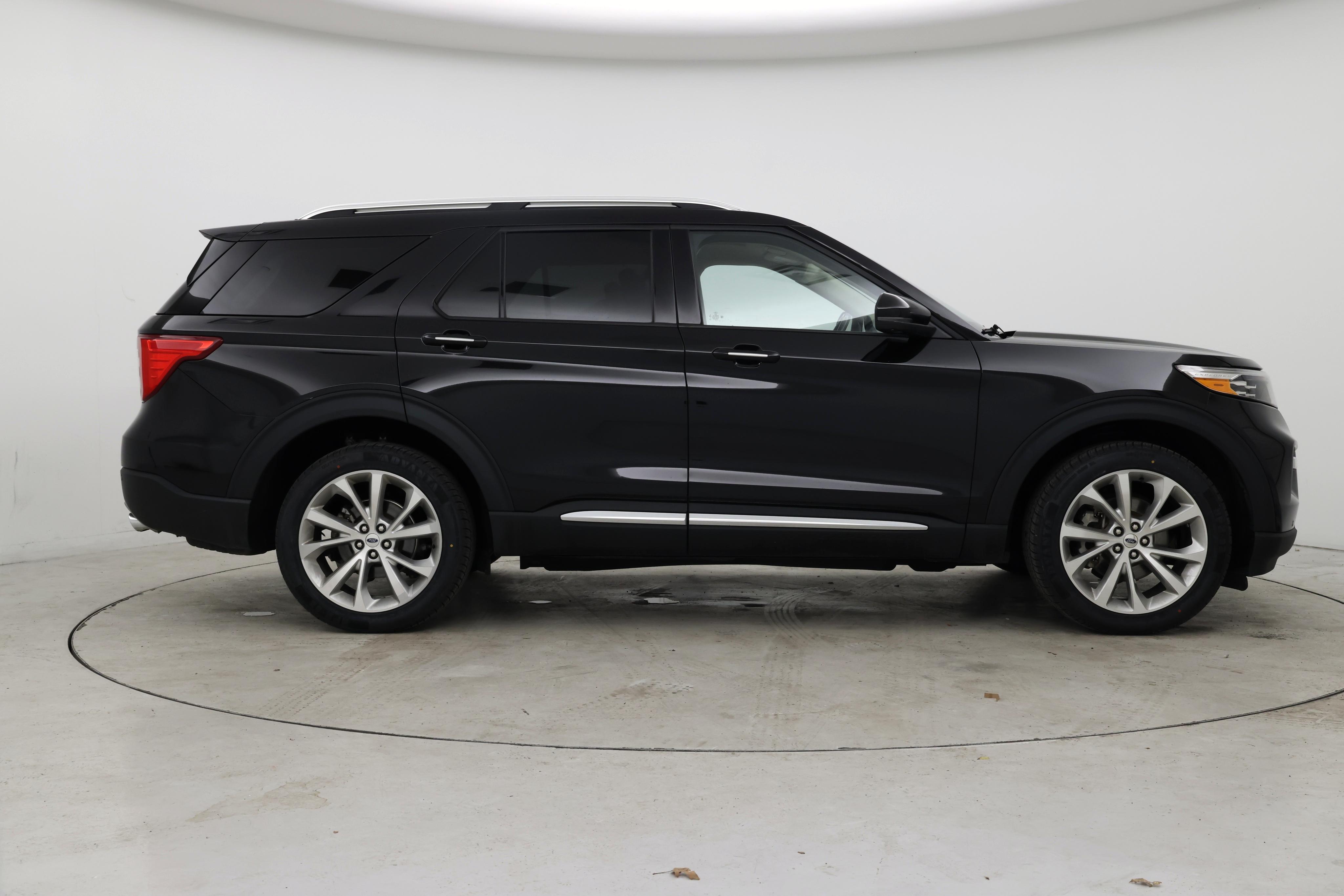 Thumbnail: 2022 Ford Explorer - 7