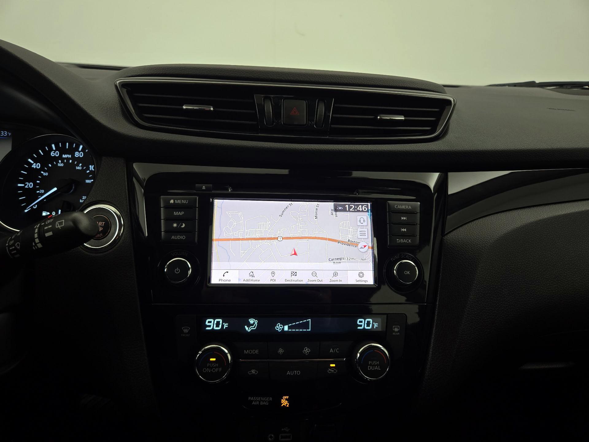 Thumbnail: 2021 Nissan Rogue Sport - 14