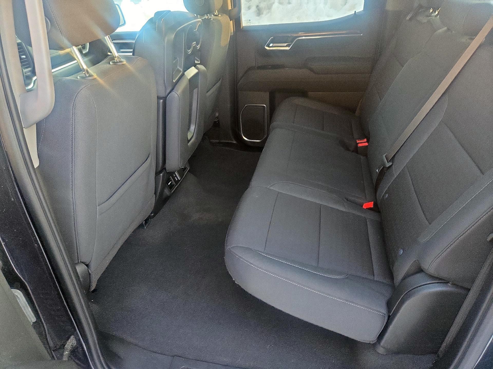 Thumbnail: 2023 Chevrolet Silverado 1500 - 17