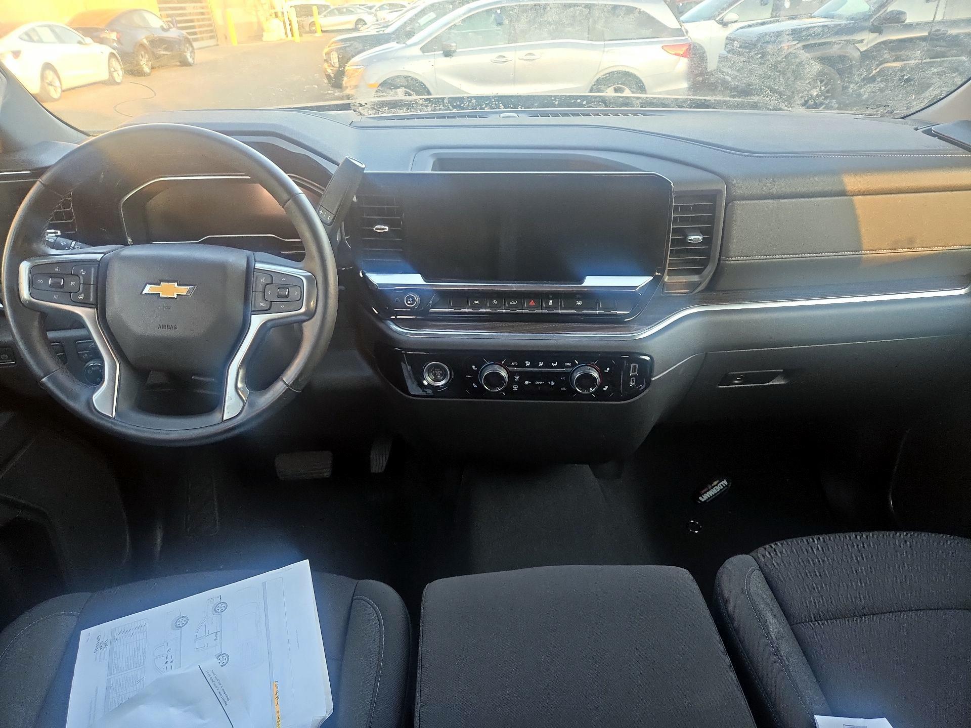 Thumbnail: 2023 Chevrolet Silverado 1500 - 8