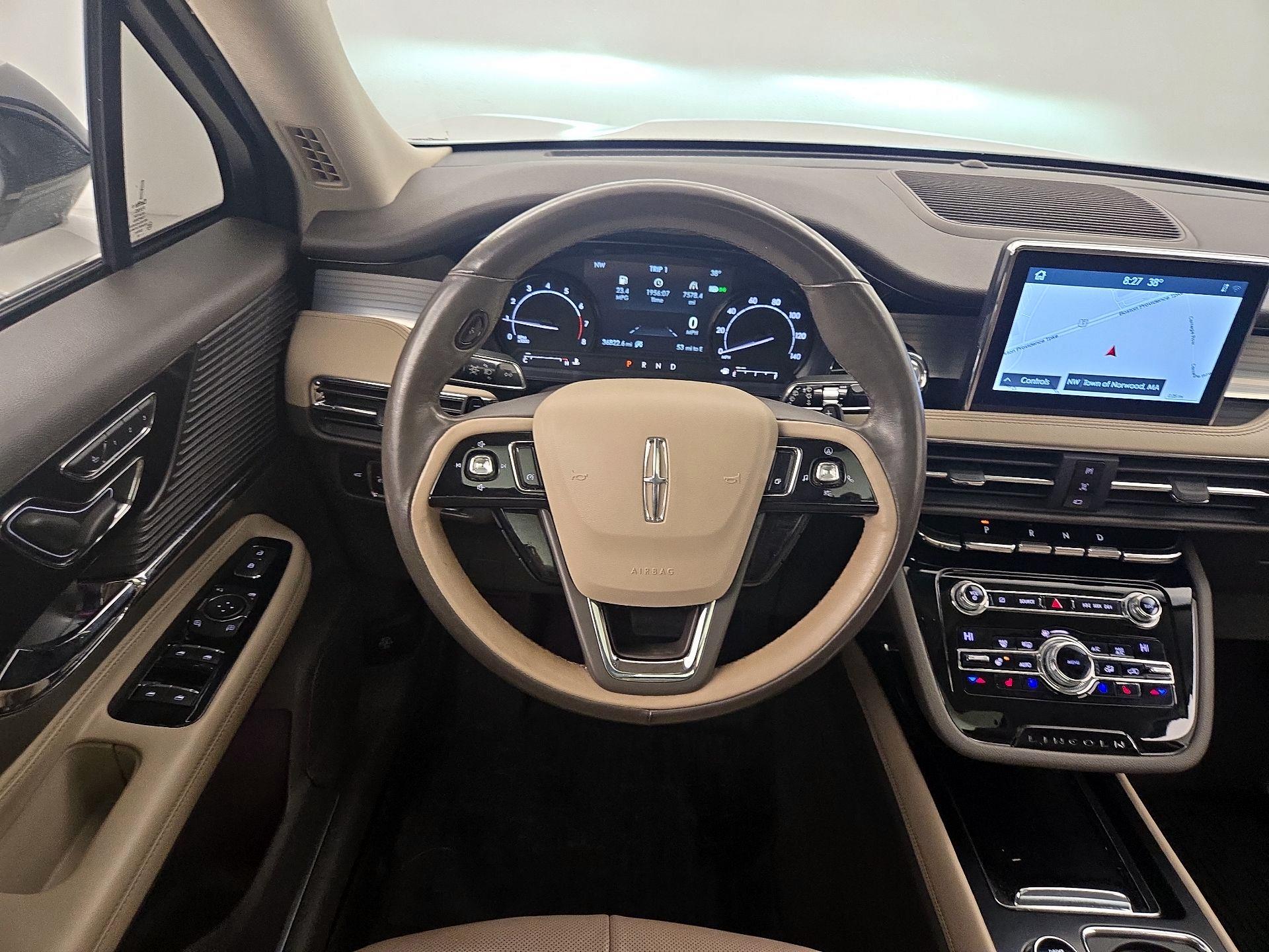 Thumbnail: 2020 Lincoln Corsair - 10