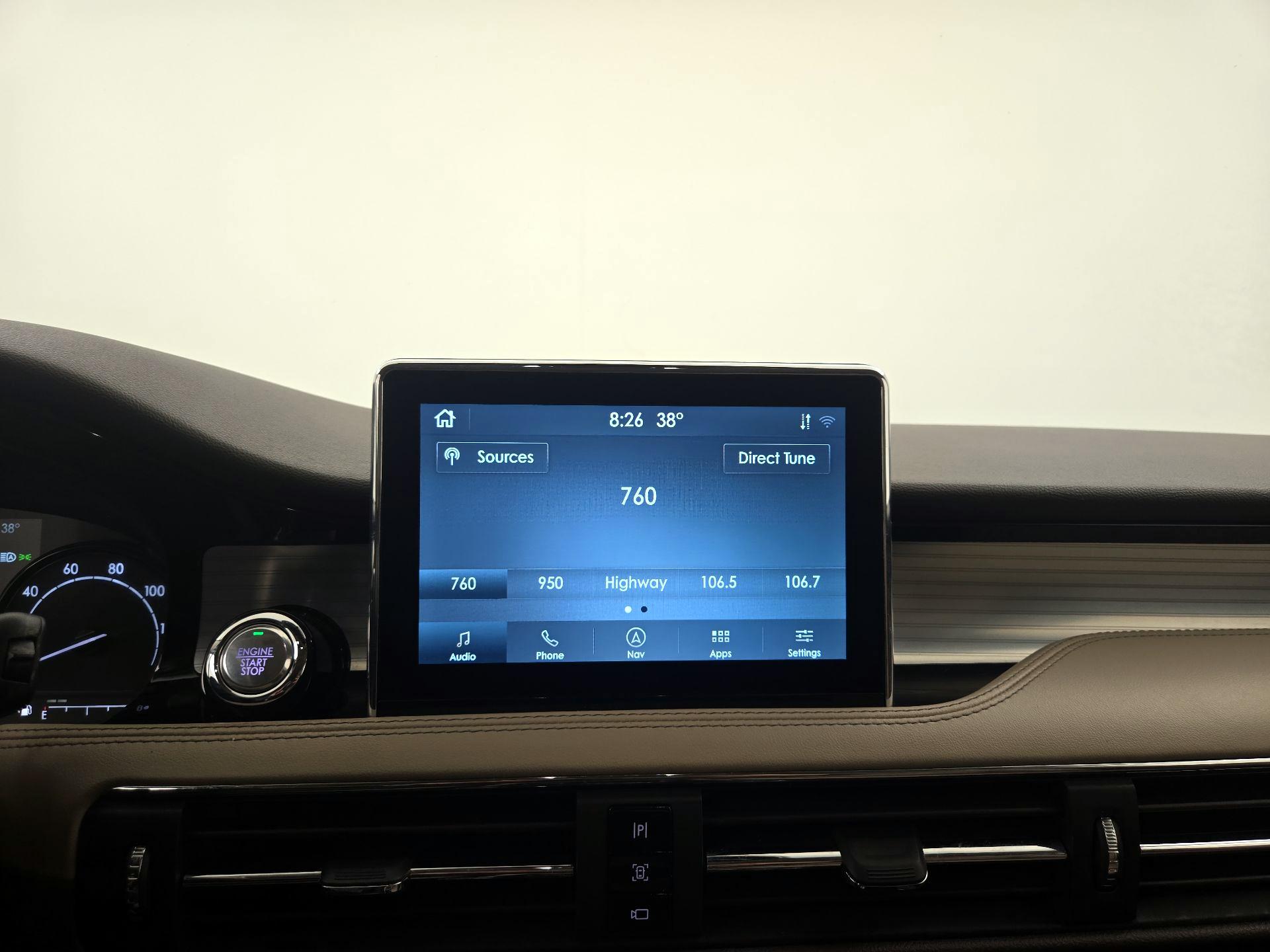 Thumbnail: 2020 Lincoln Corsair - 16