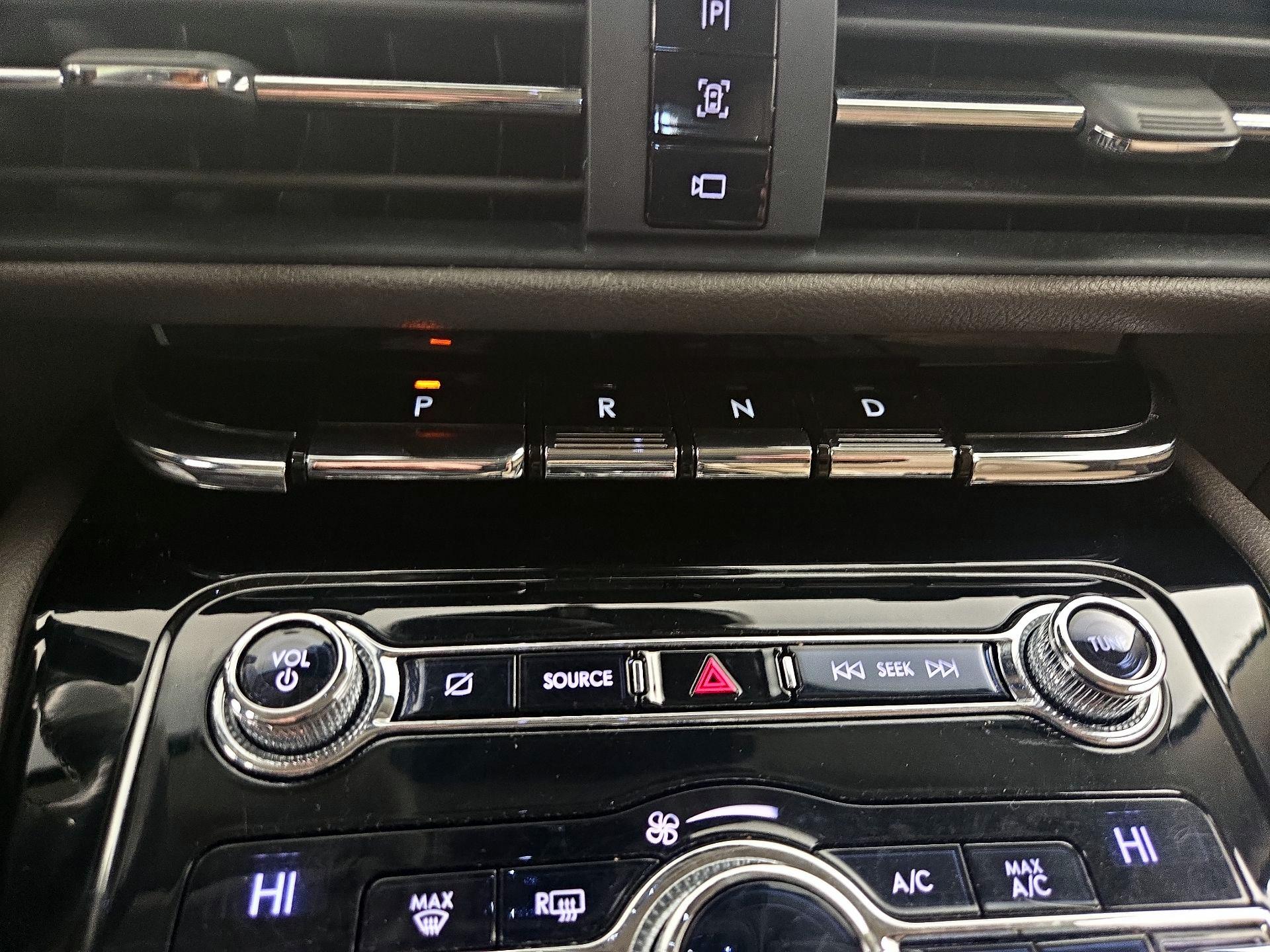 Thumbnail: 2020 Lincoln Corsair - 18