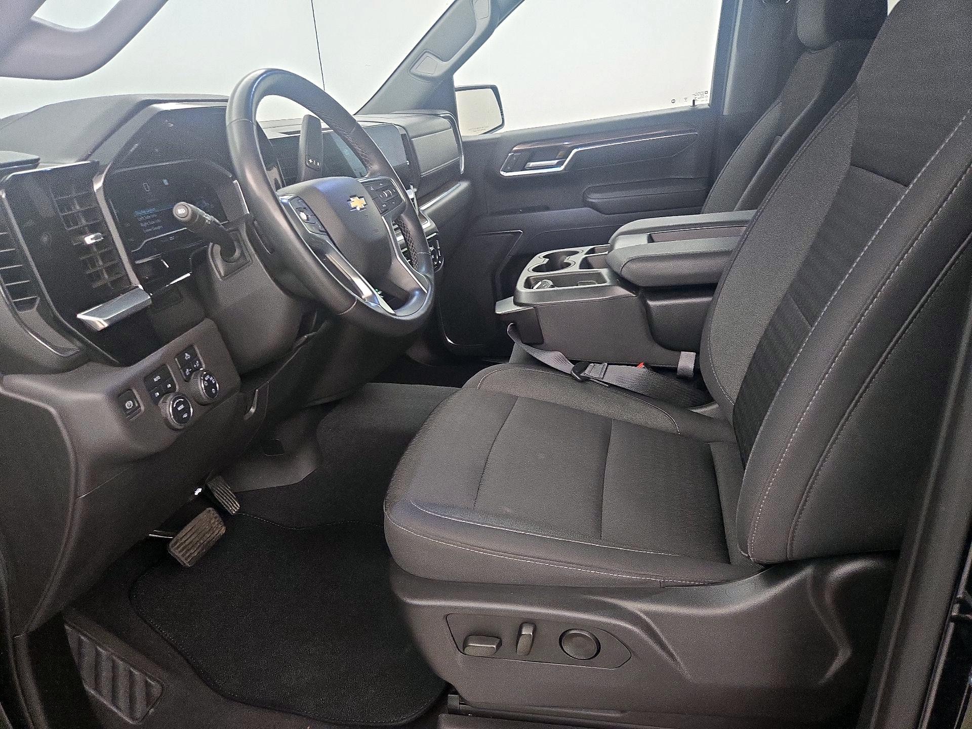 Thumbnail: 2023 Chevrolet Silverado 1500 - 11