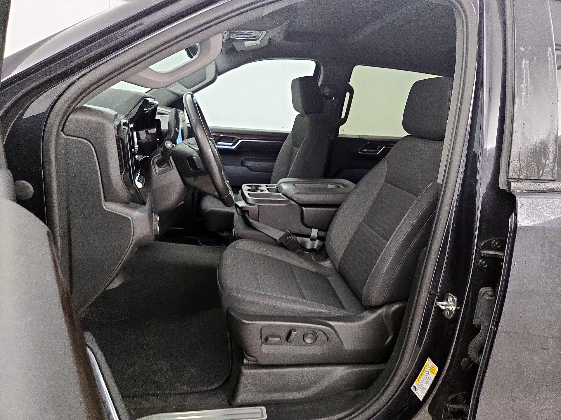 Thumbnail: 2022 Chevrolet Silverado 1500 - 11