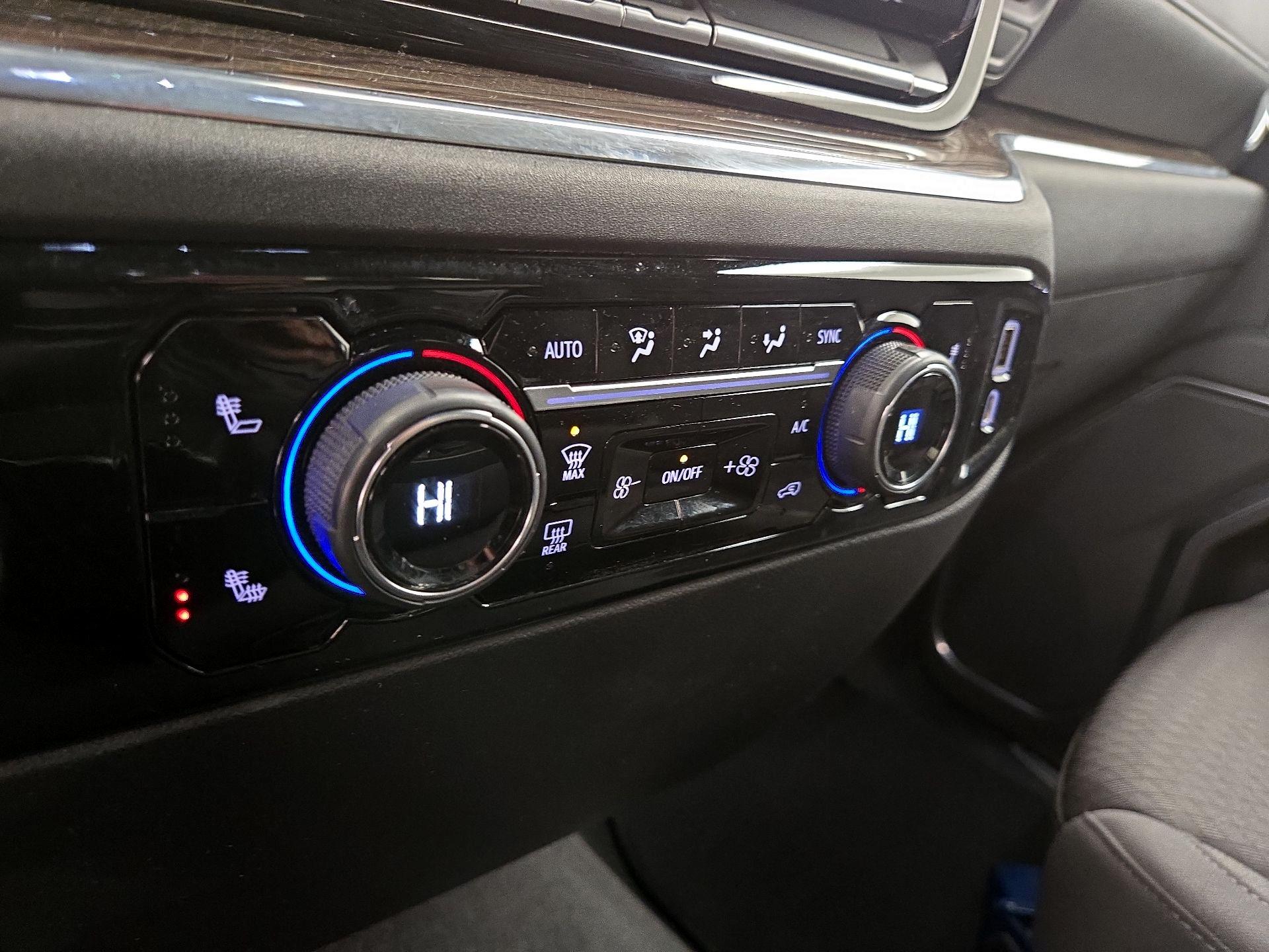 Thumbnail: 2022 Chevrolet Silverado 1500 - 16