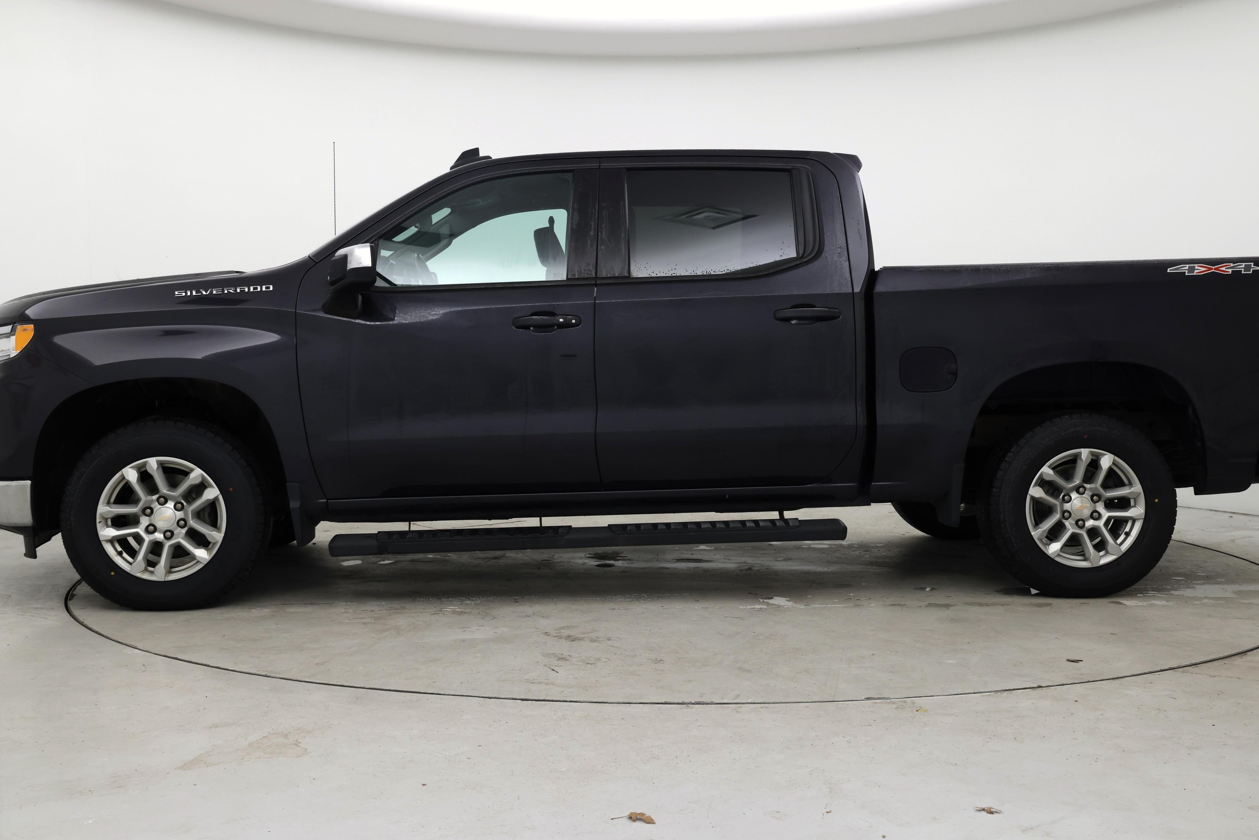 Thumbnail: 2022 Chevrolet Silverado 1500 - 3