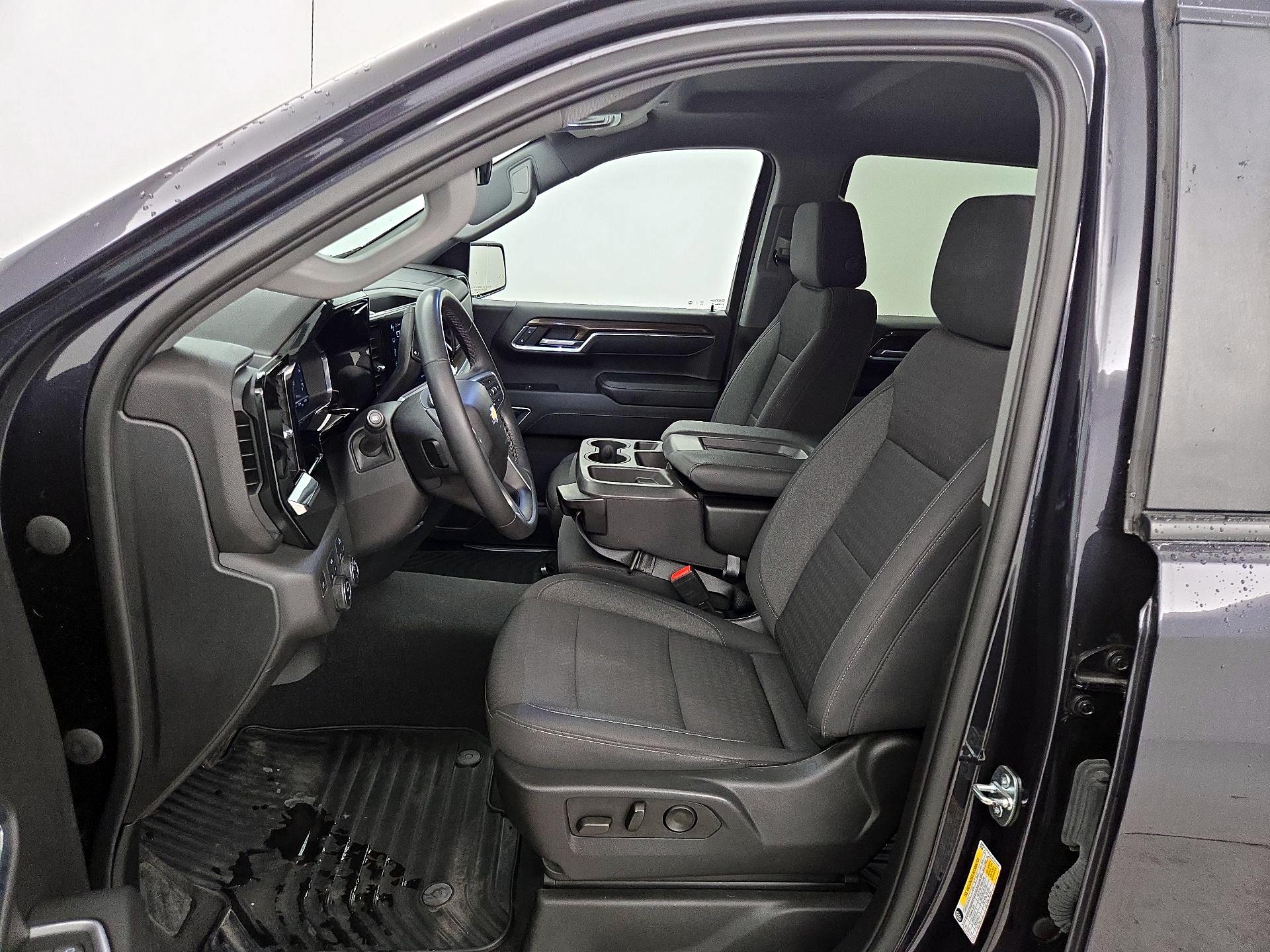 Thumbnail: 2023 Chevrolet Silverado 1500 - 11