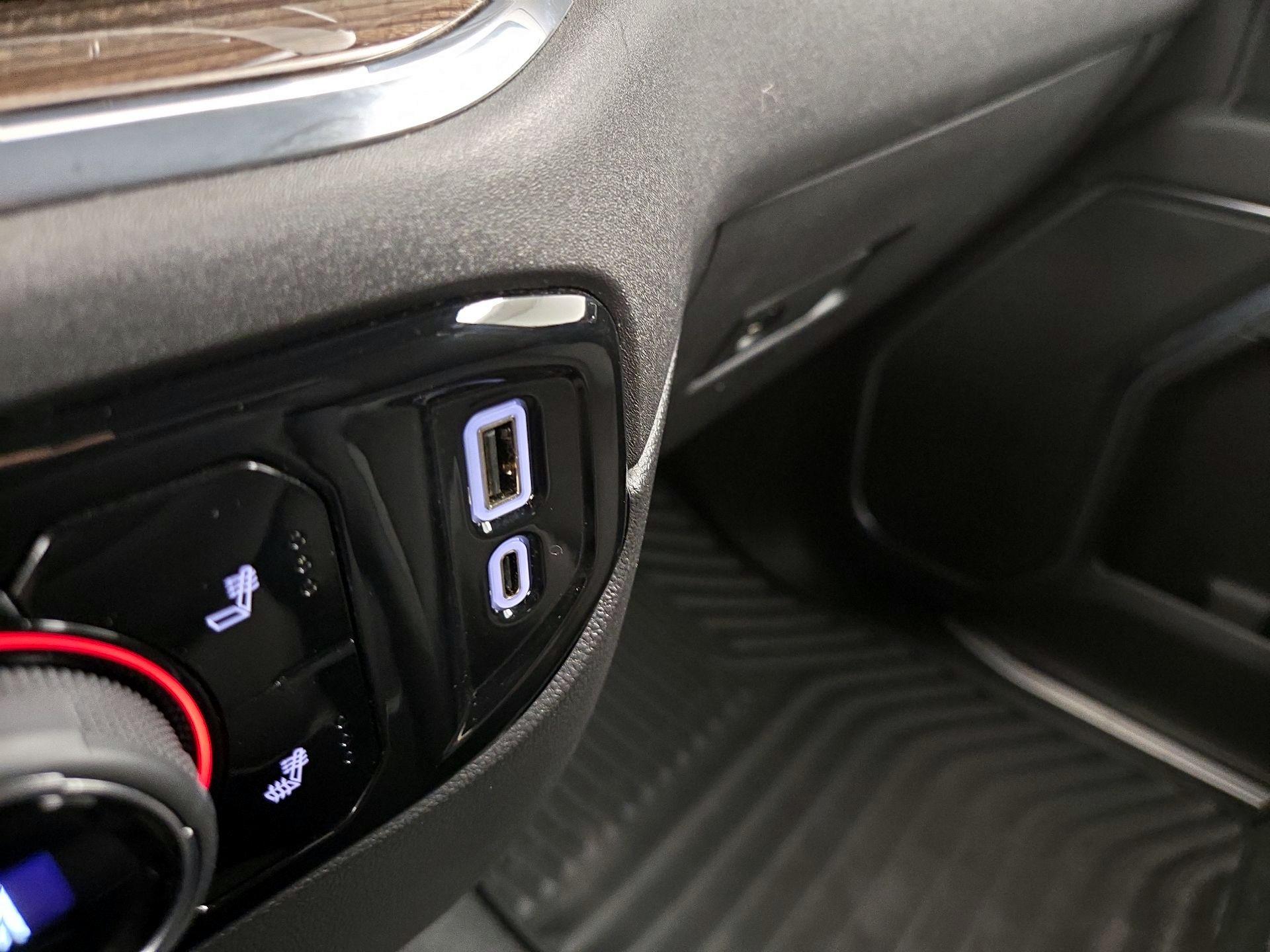 Thumbnail: 2023 Chevrolet Silverado 1500 - 18