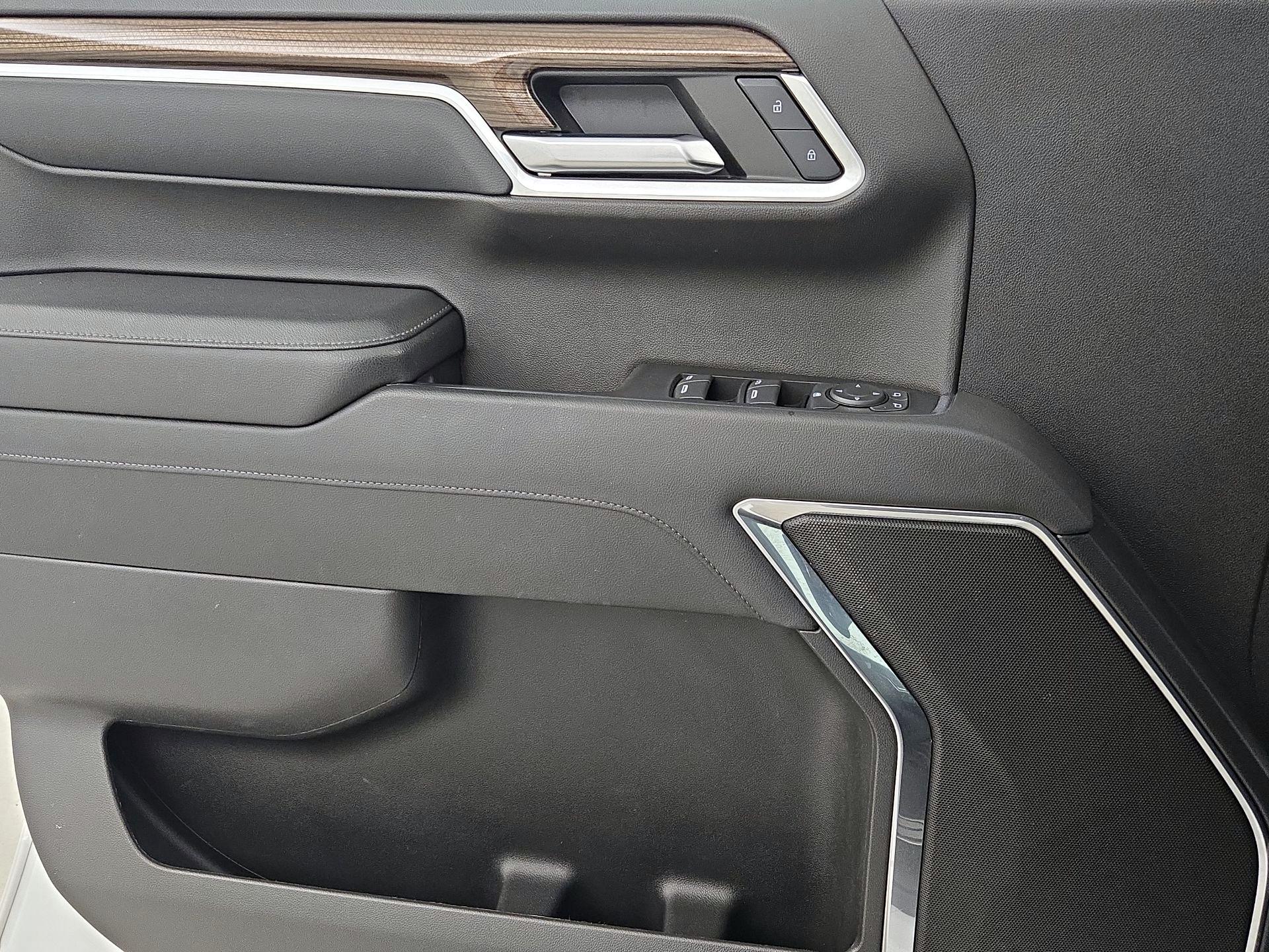 Thumbnail: 2022 Chevrolet Silverado 1500 - 12