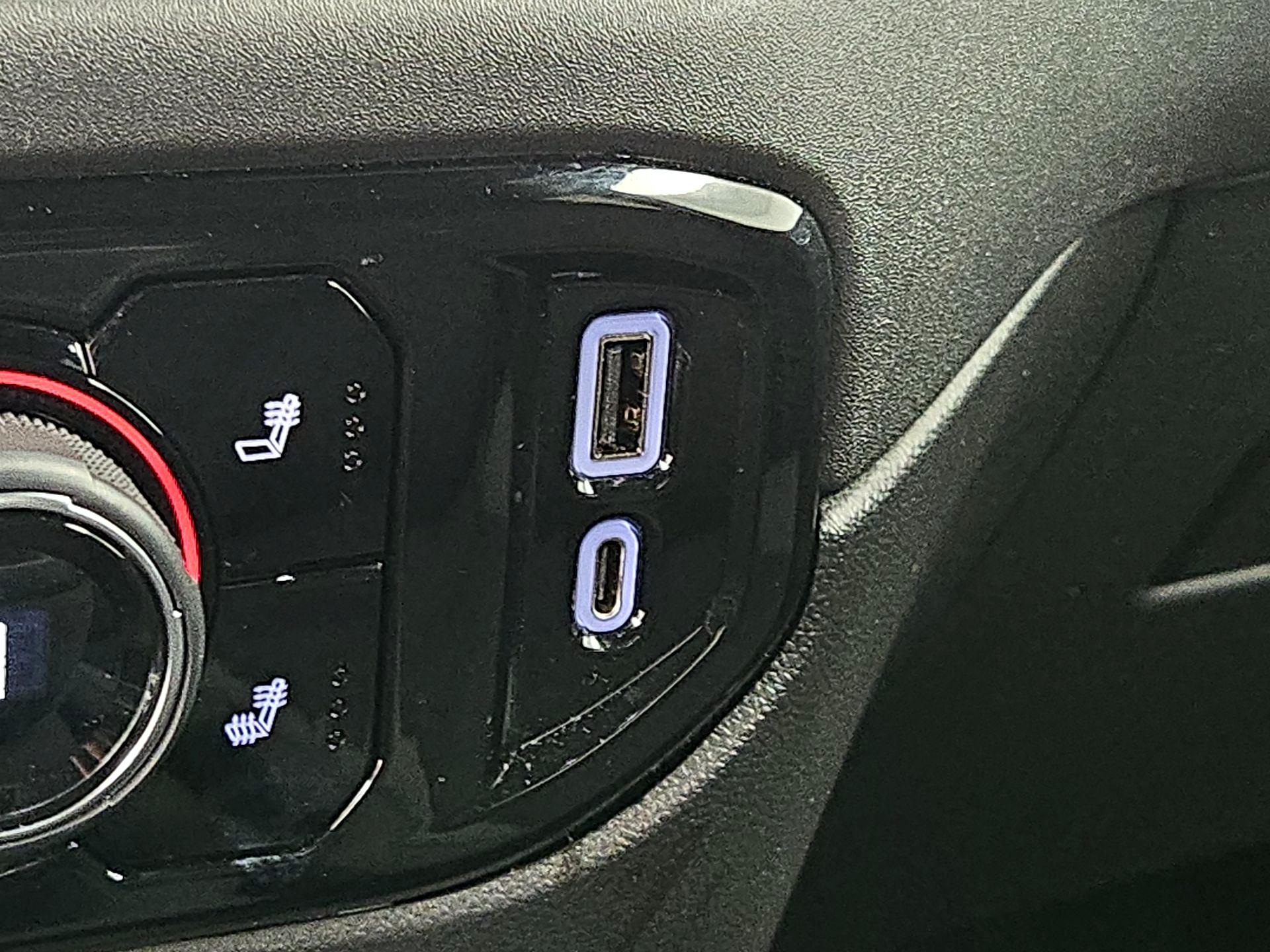 Thumbnail: 2022 Chevrolet Silverado 1500 - 19