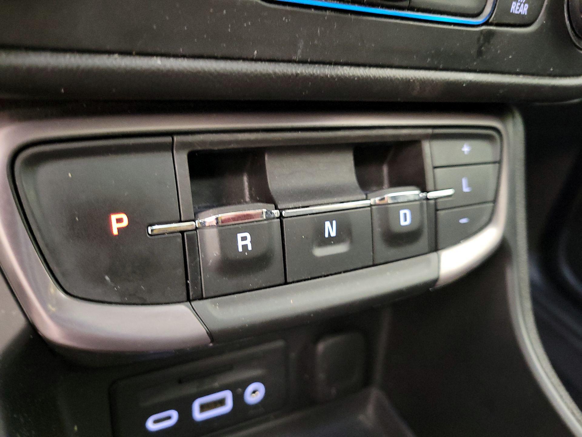 Thumbnail: 2022 GMC Terrain - 17