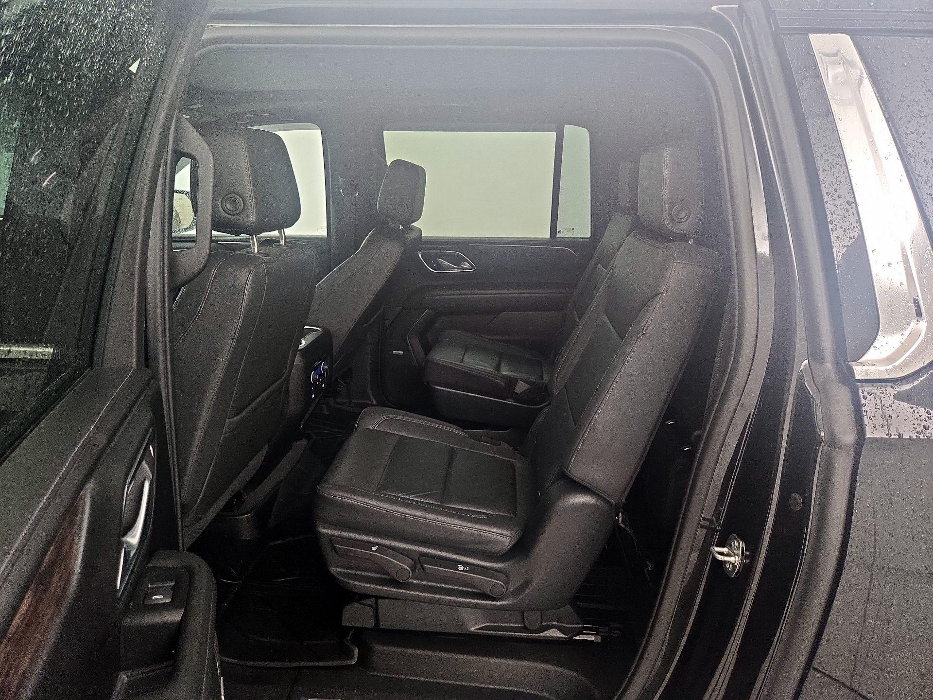 Thumbnail: 2023 Chevrolet Suburban - 20