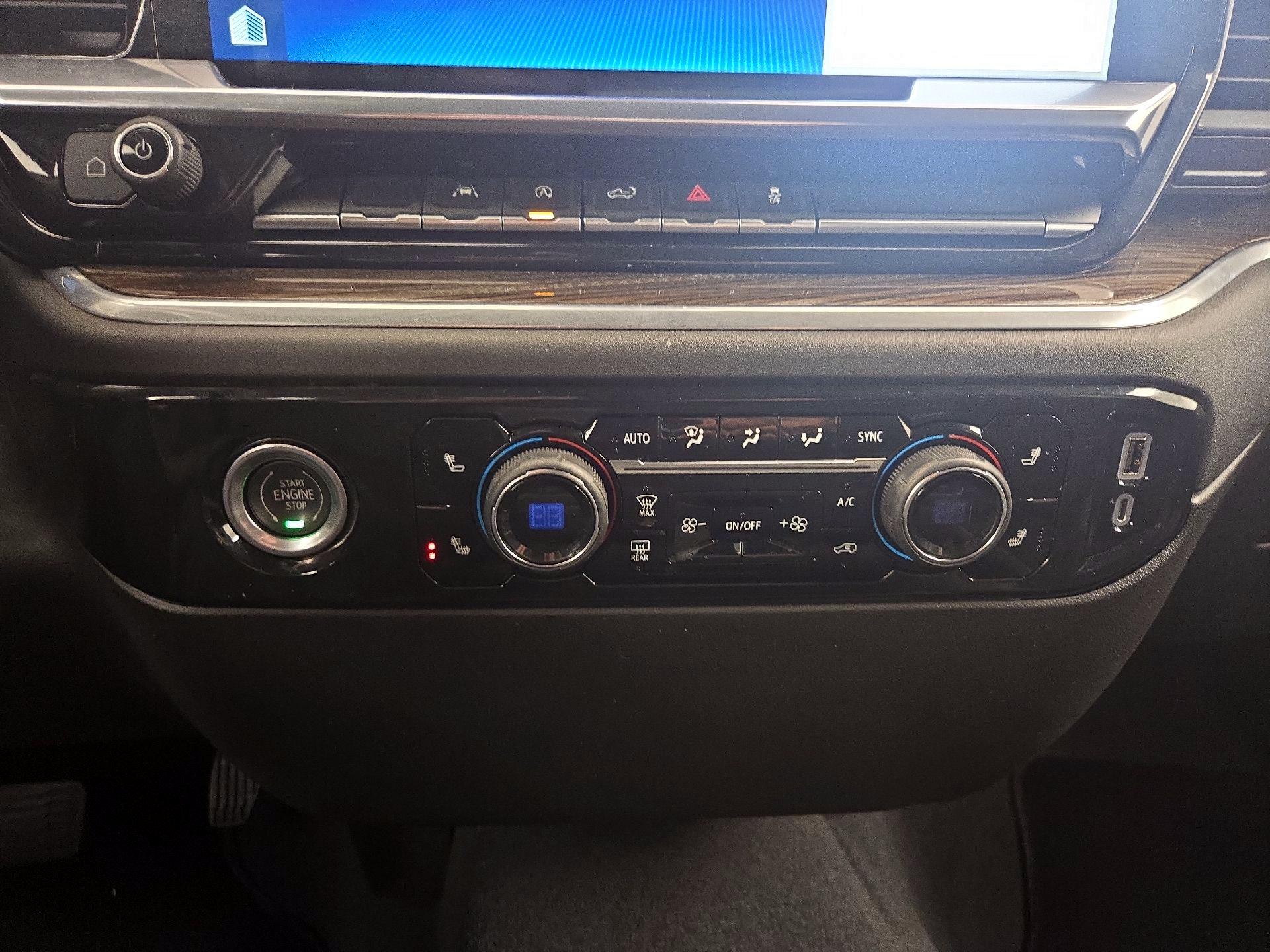 Thumbnail: 2022 Chevrolet Silverado 1500 - 16