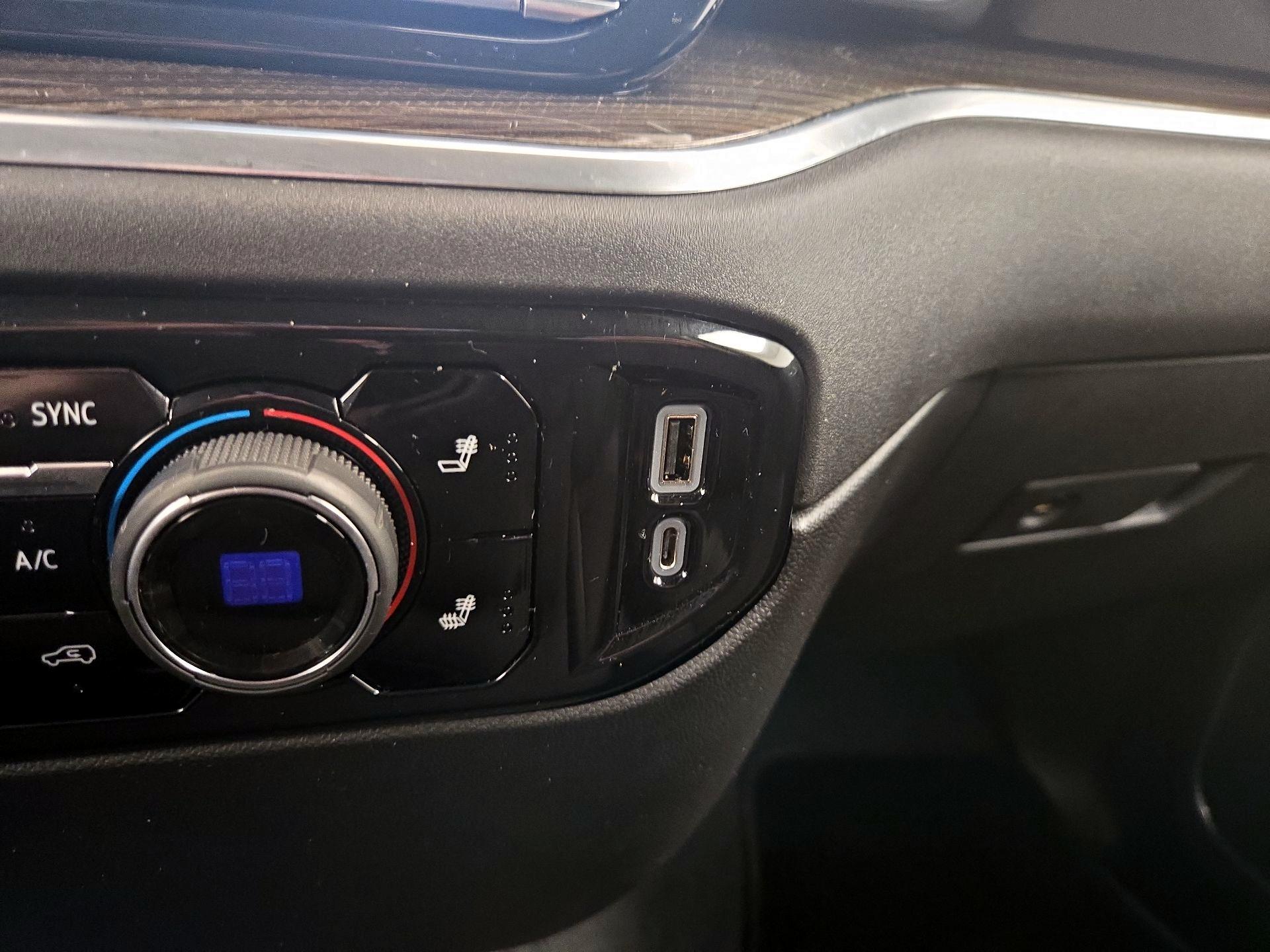 Thumbnail: 2022 Chevrolet Silverado 1500 - 18