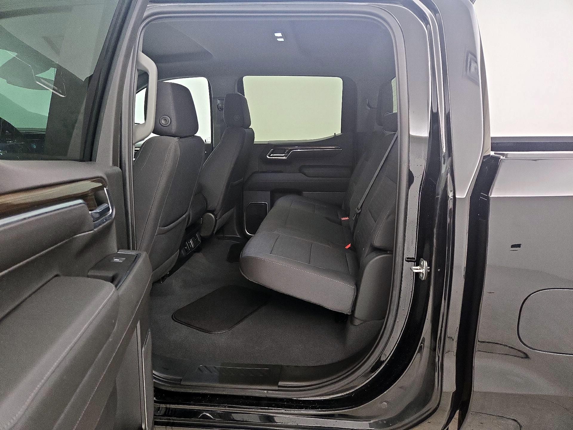 Thumbnail: 2022 Chevrolet Silverado 1500 - 19