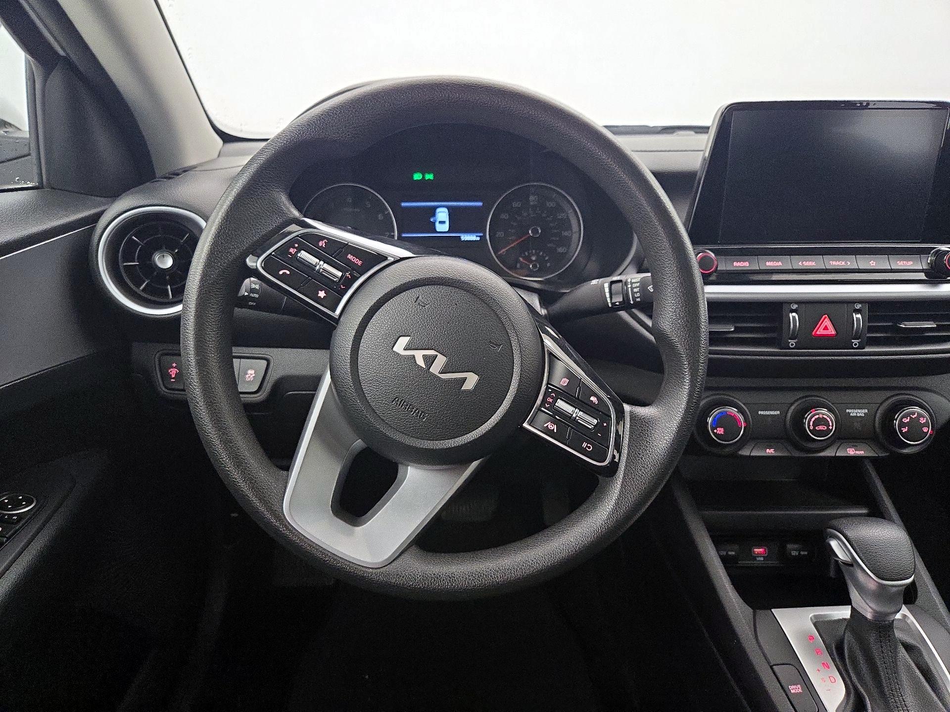 Thumbnail: 2022 Kia Forte - 10