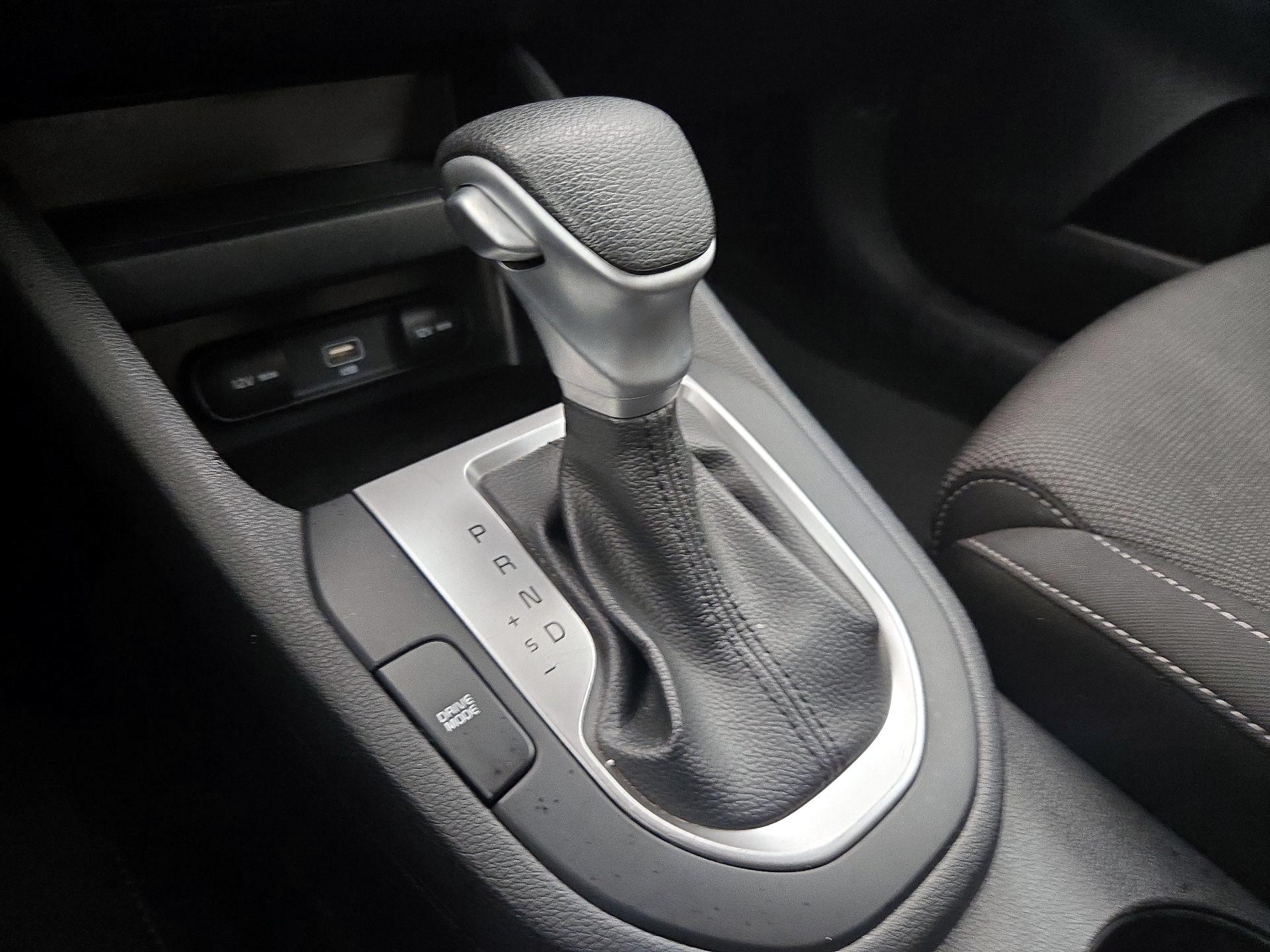 Thumbnail: 2022 Kia Forte - 17