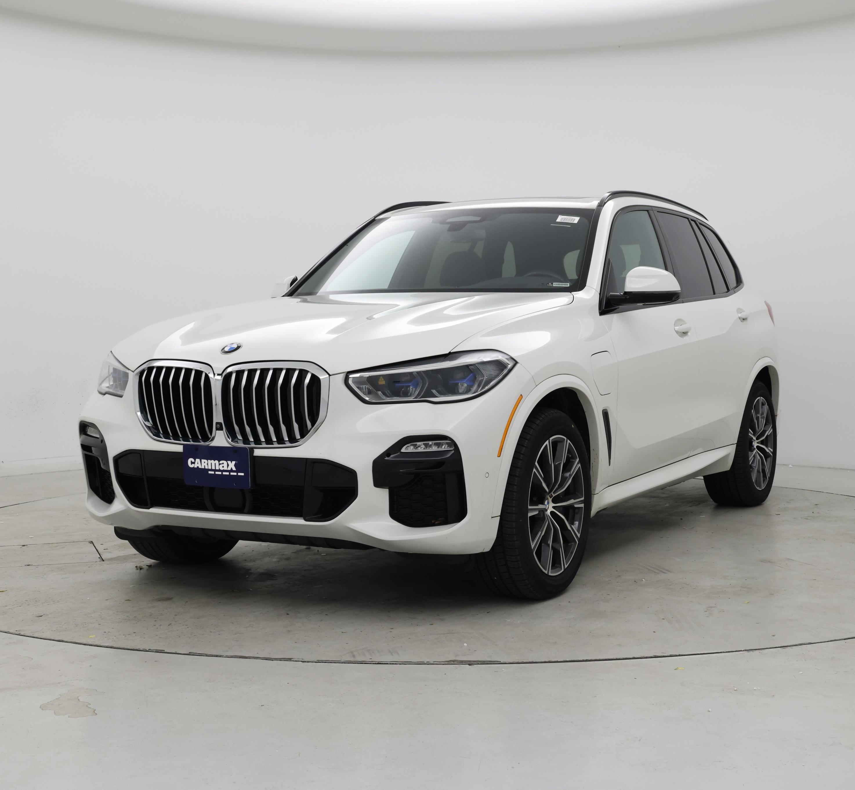 Thumbnail: 2021 BMW X5 - 4