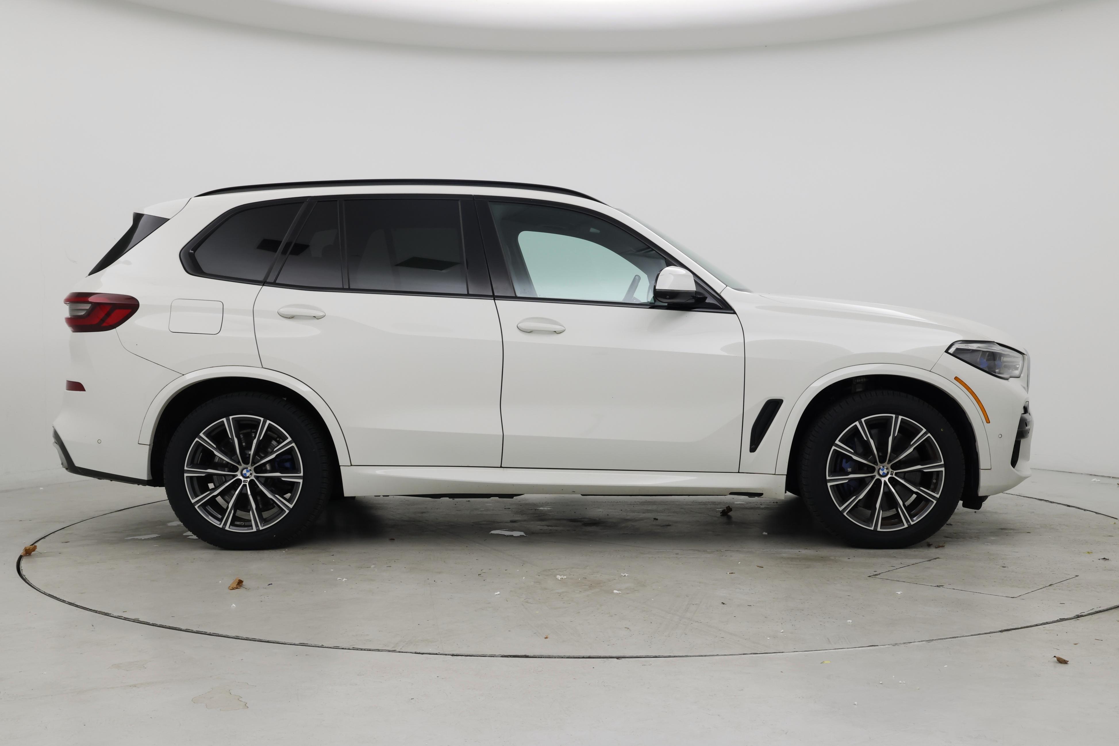 Thumbnail: 2021 BMW X5 - 7